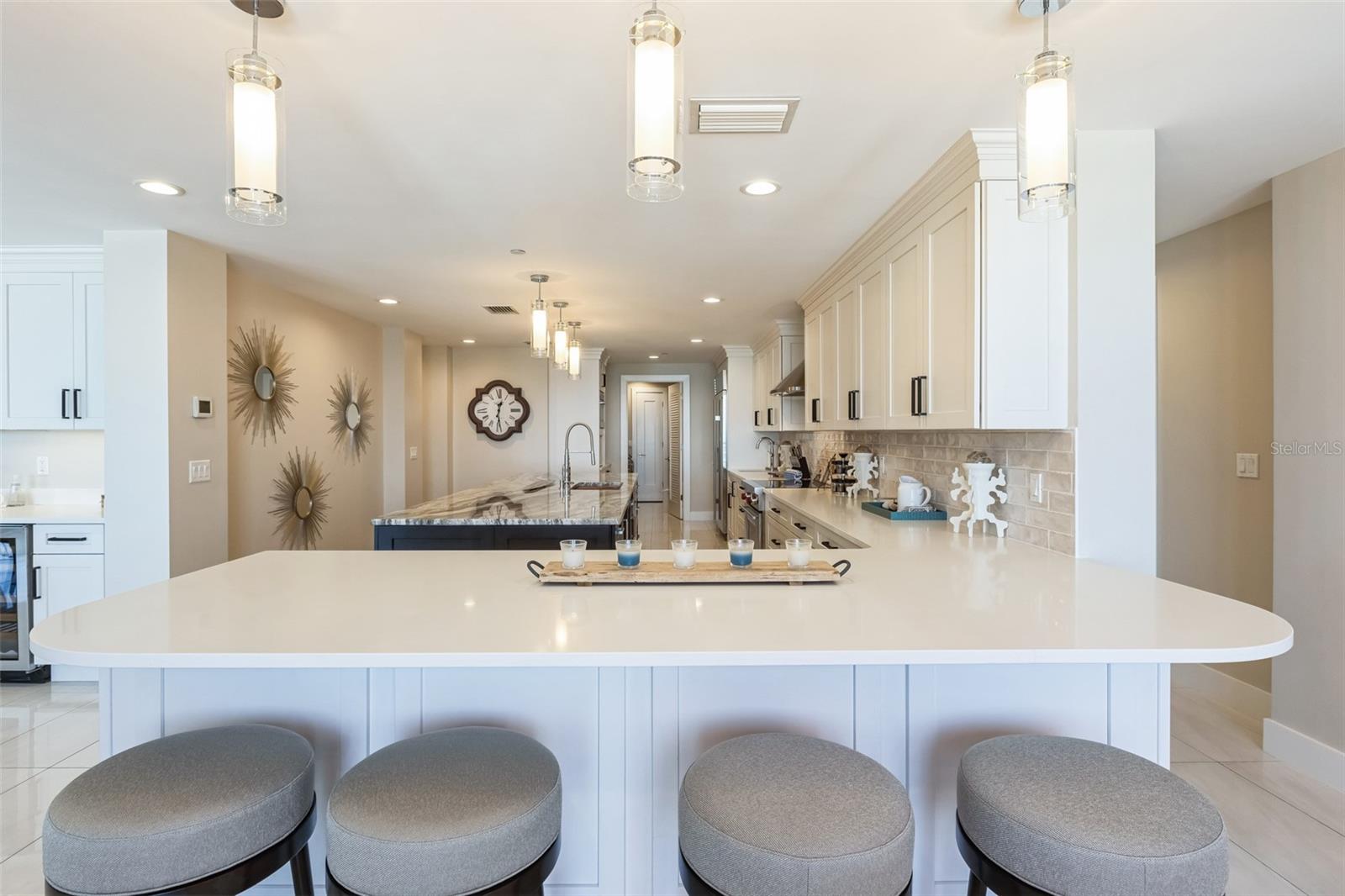 301 S GULFVIEW BOULEVARD, #702, Clearwater Beach, FL 33767