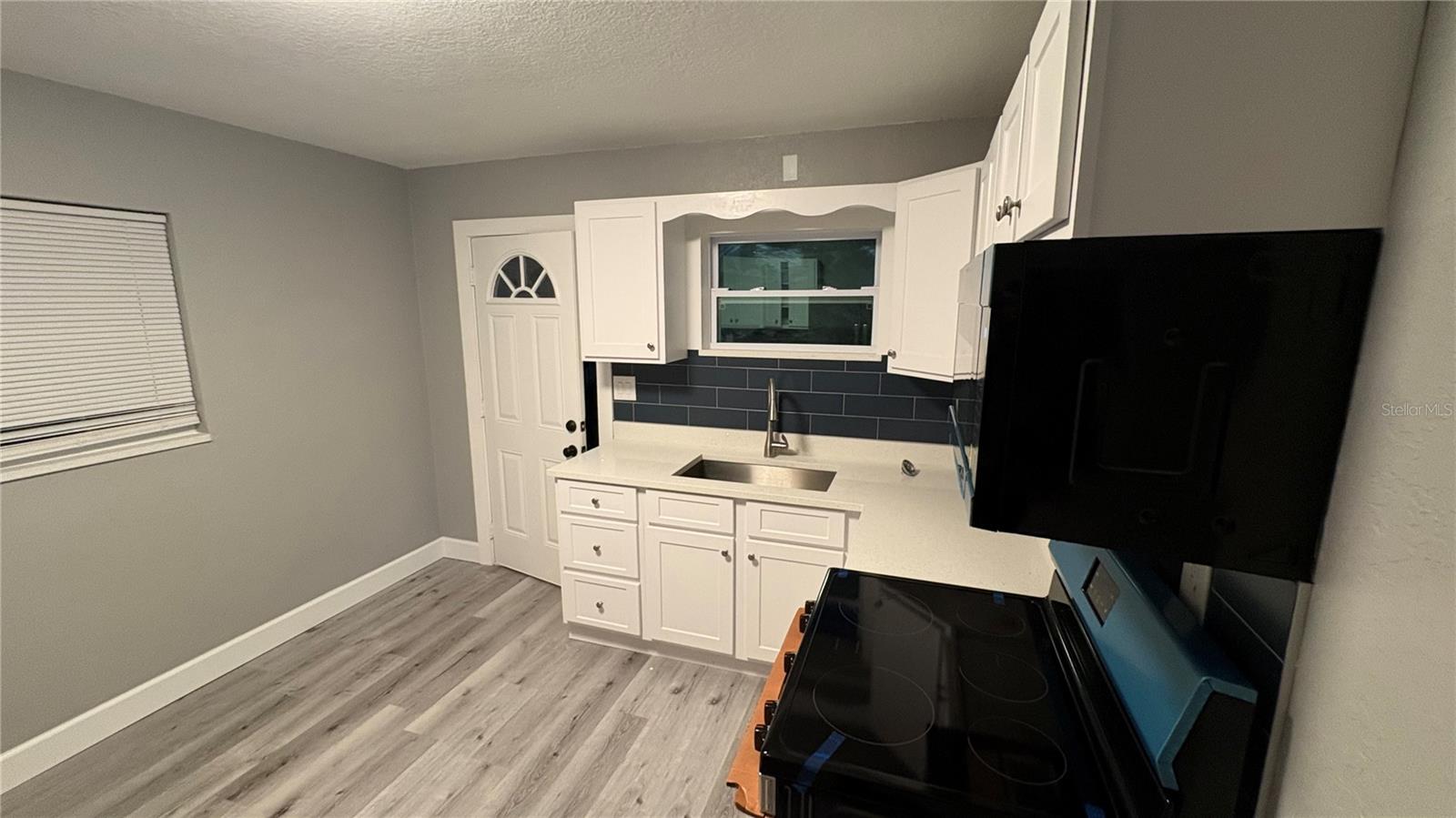 6011 DELAWARE AVENUE, New Port Richey, FL 34653