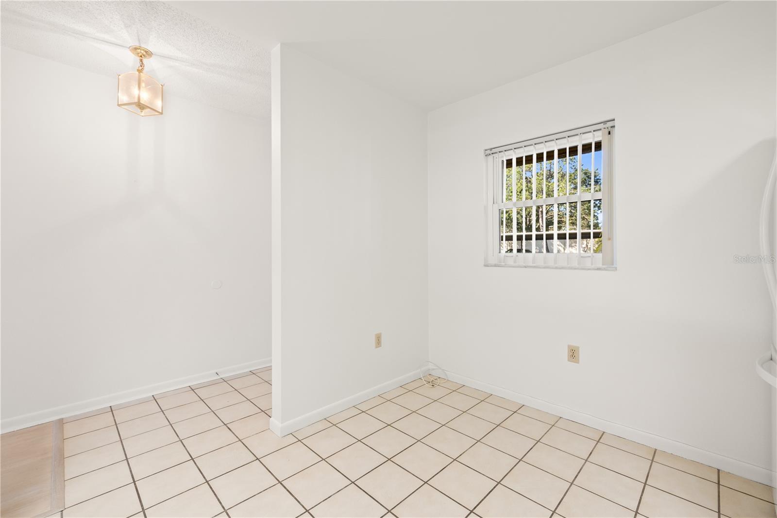 2700 NEBRASKA AVENUE, #3-103, Palm Harbor, FL 34684