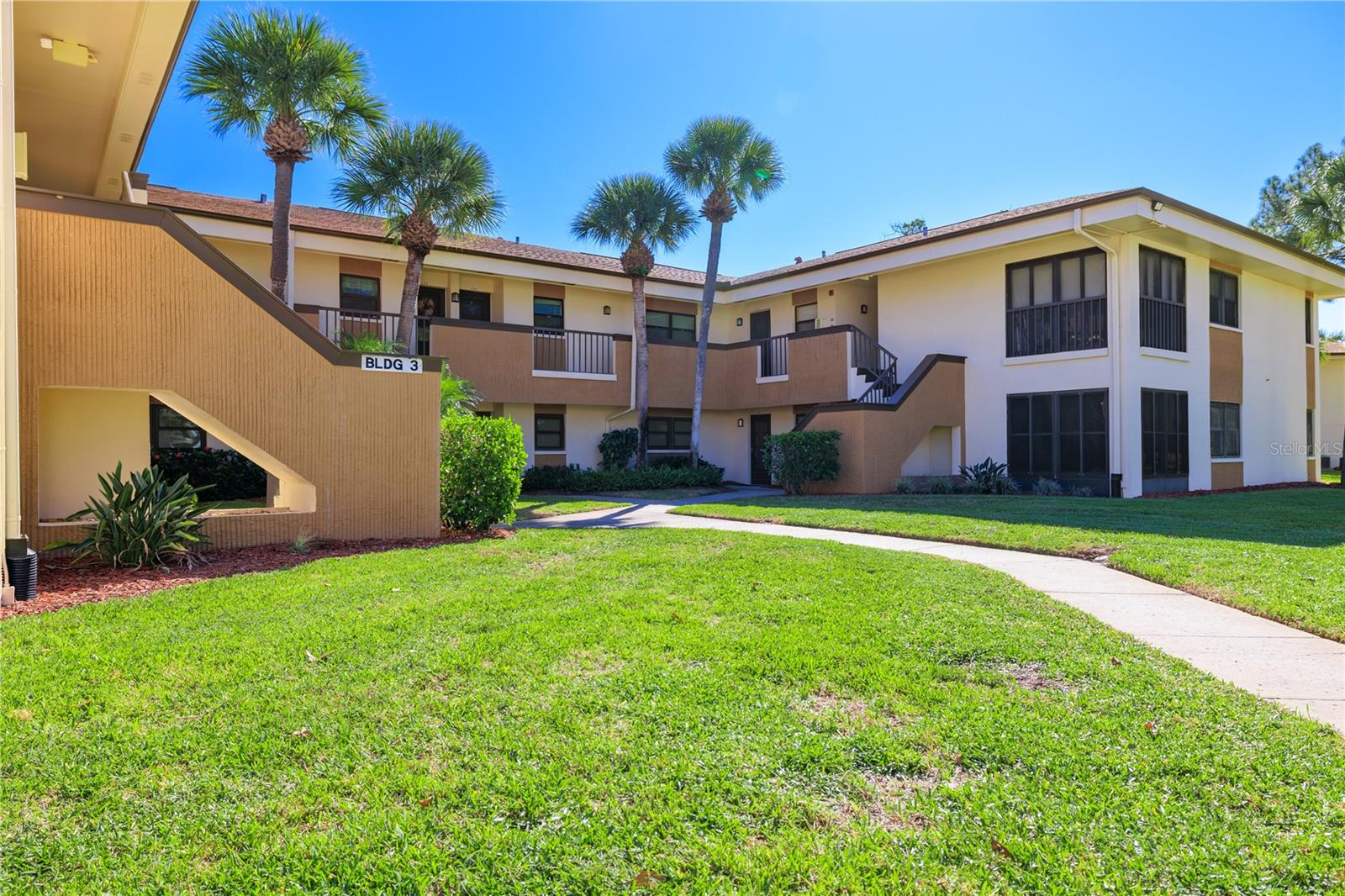 2700 NEBRASKA AVENUE, #3-103, Palm Harbor, FL 34684