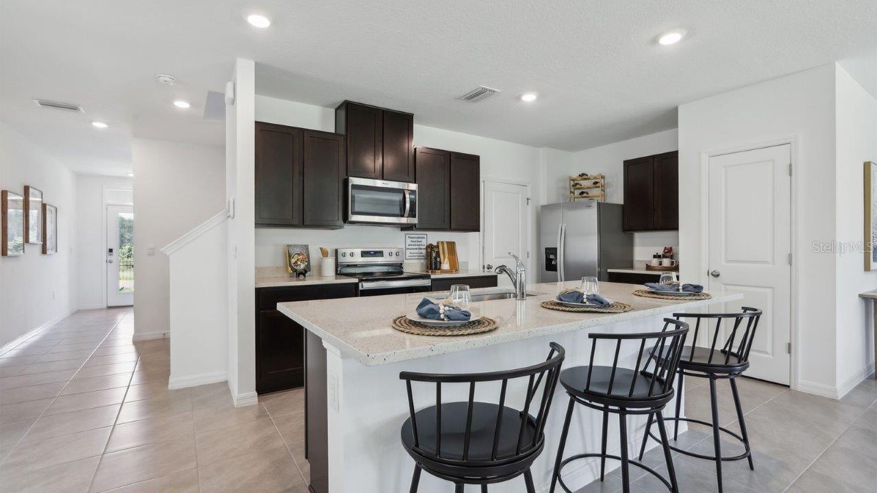 15033 COLTMAN HILL DRIVE, Wimauma, FL 33598