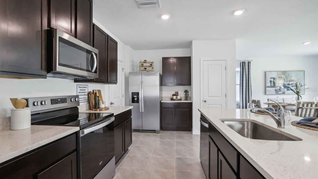 15033 COLTMAN HILL DRIVE, Wimauma, FL 33598