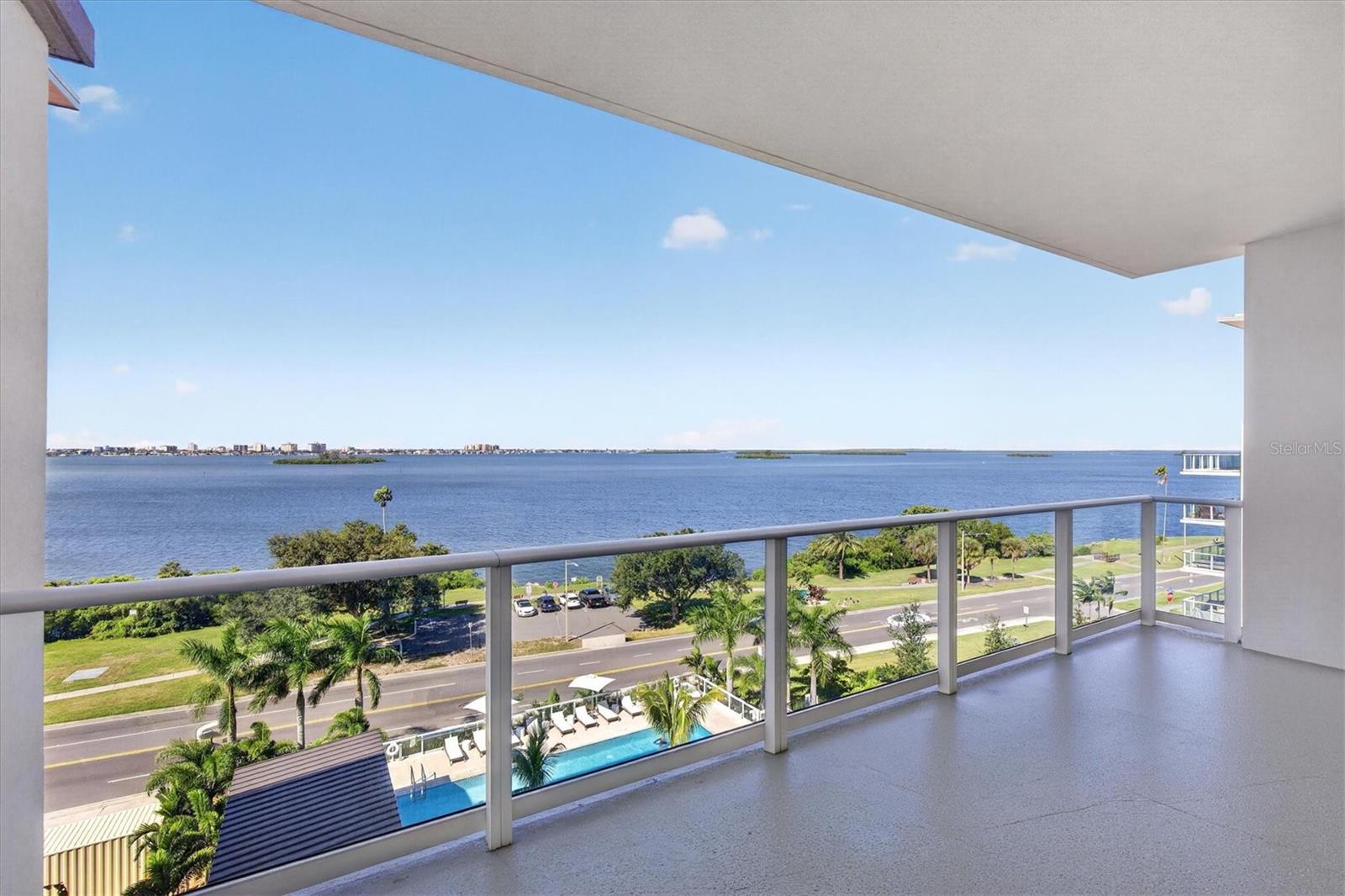 1020 SUNSET POINT ROAD, #607, Clearwater, FL 33755