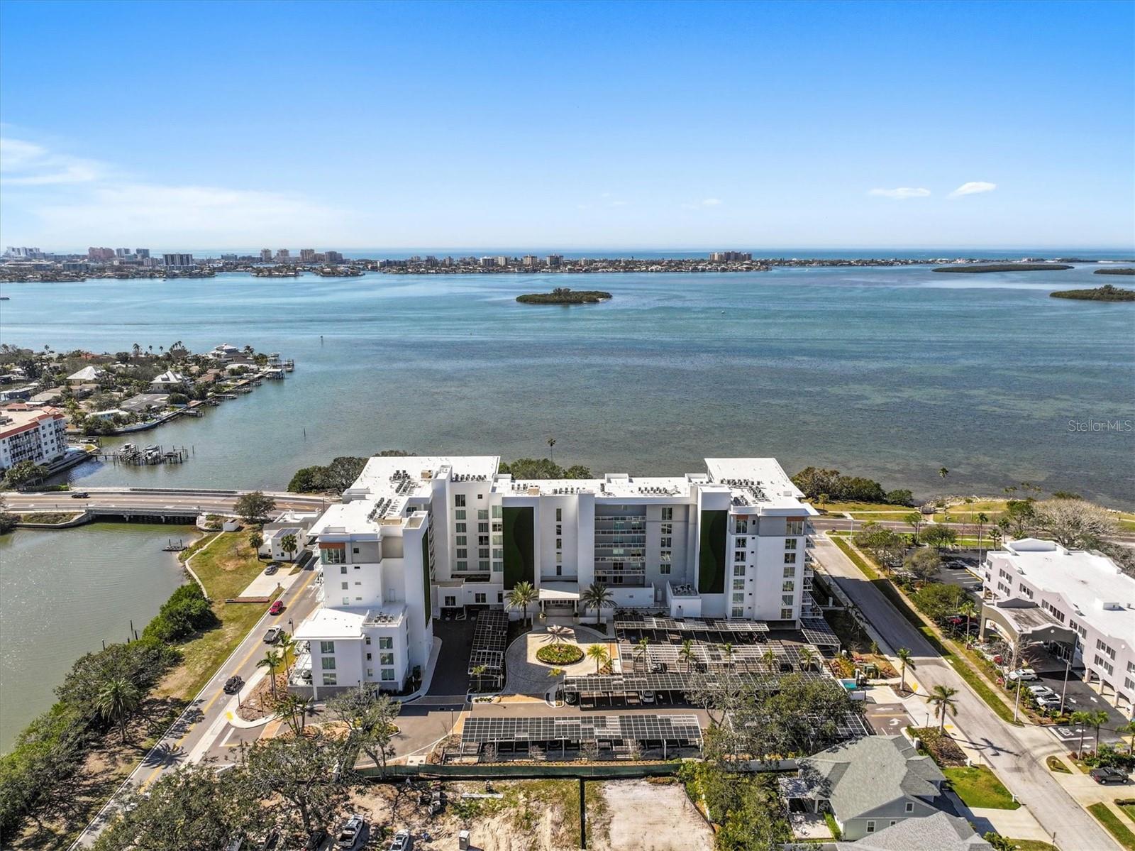 1020 SUNSET POINT ROAD, #607, Clearwater, FL 33755