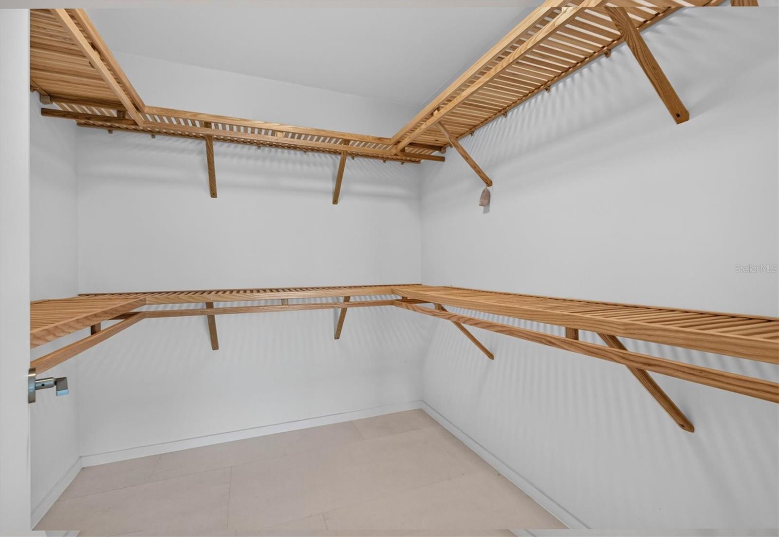 1020 SUNSET POINT ROAD, #607, Clearwater, FL 33755