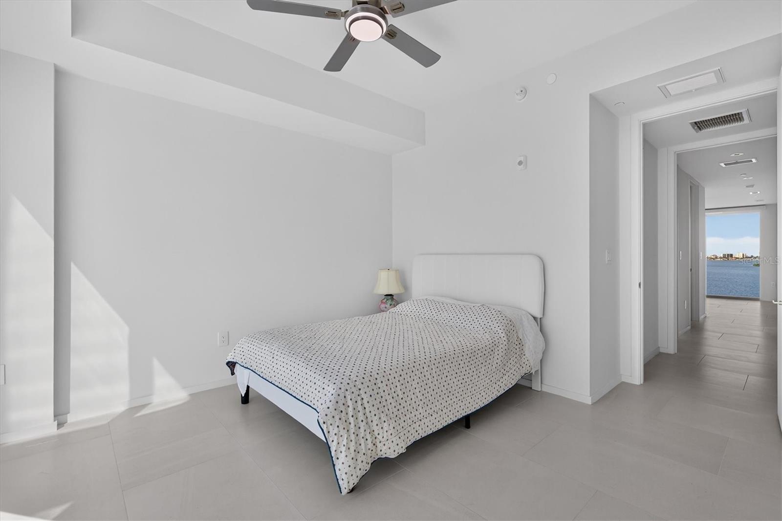 1020 SUNSET POINT ROAD, #607, Clearwater, FL 33755