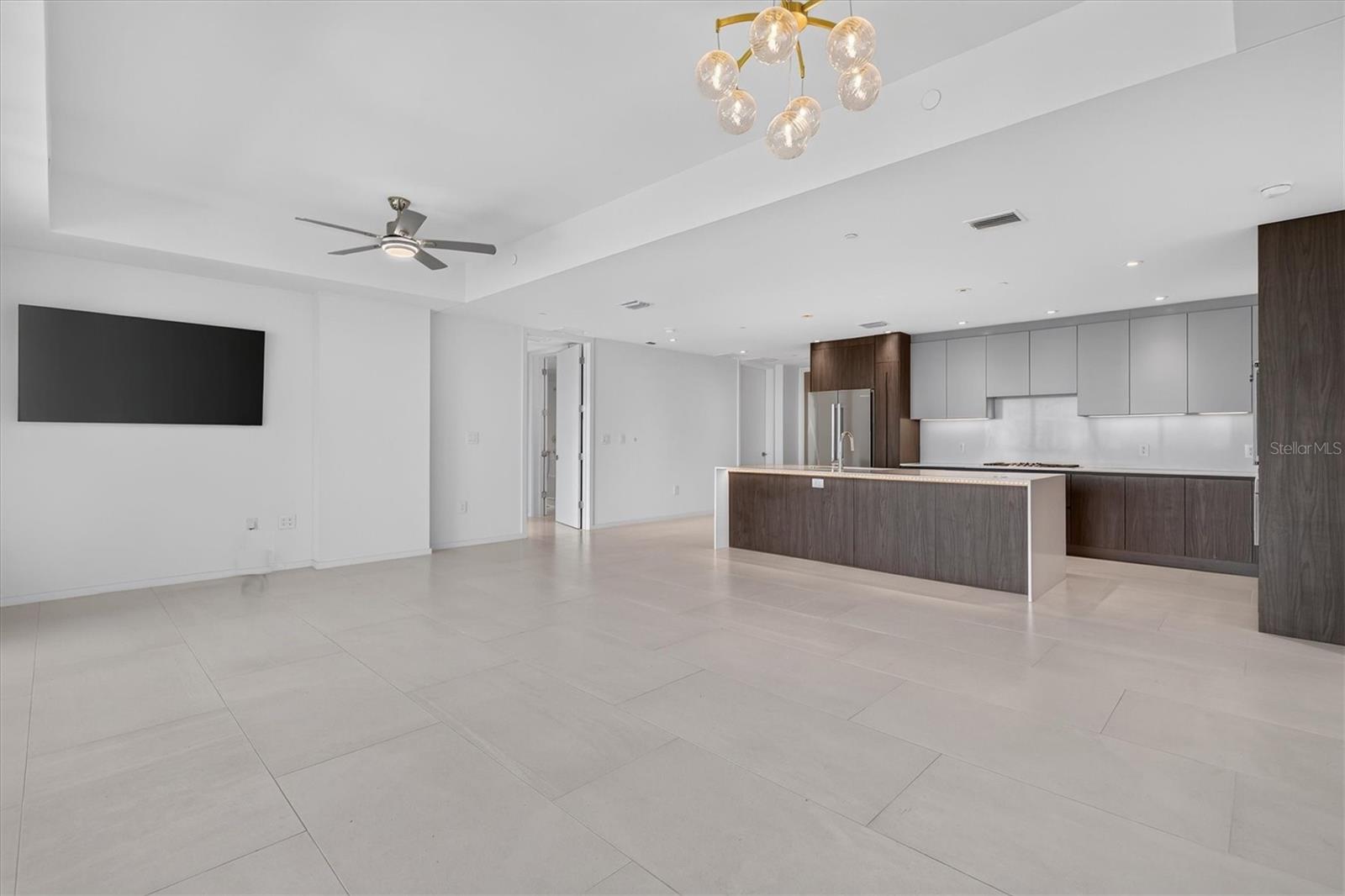 1020 SUNSET POINT ROAD, #607, Clearwater, FL 33755 1020 SUNSET POINT ROAD, #607, Clearwater, FL 33755