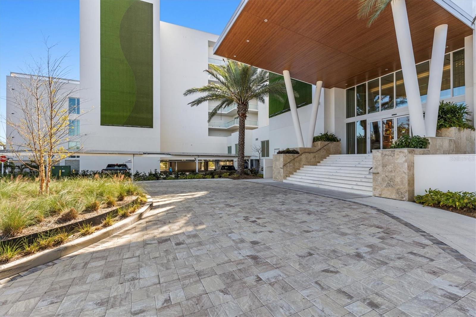 1020 SUNSET POINT ROAD, #607, Clearwater, FL 33755
