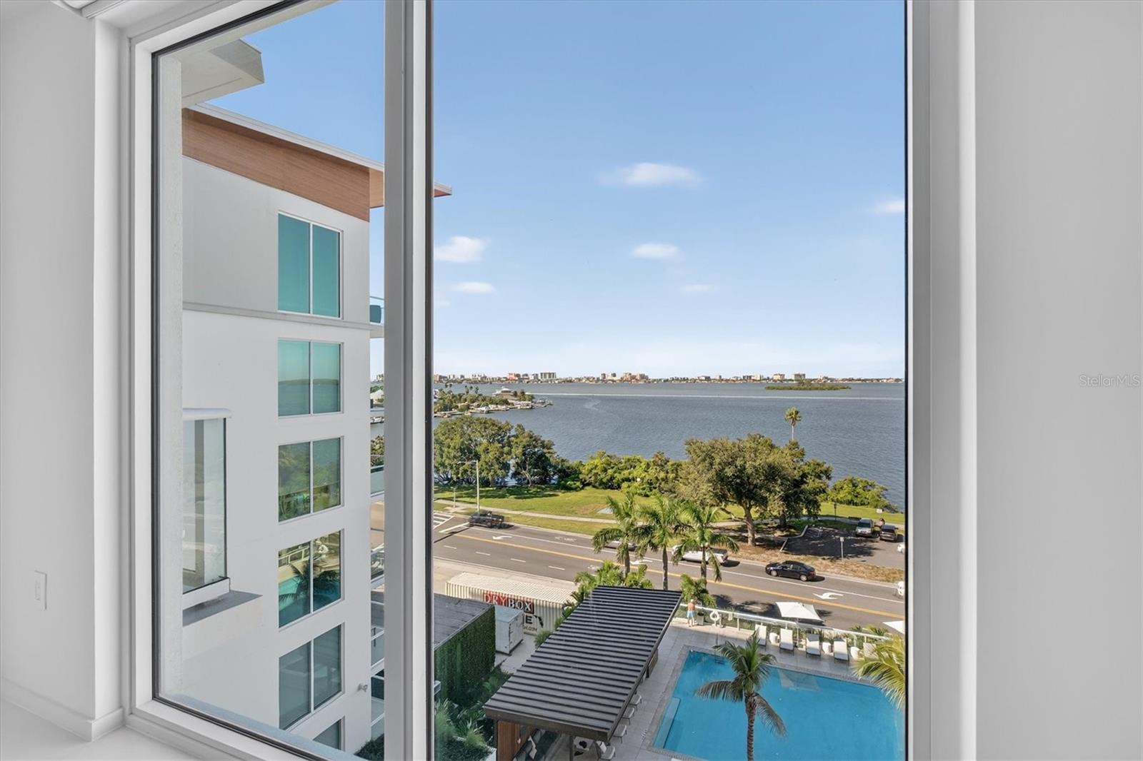 1020 SUNSET POINT ROAD, #607, Clearwater, FL 33755