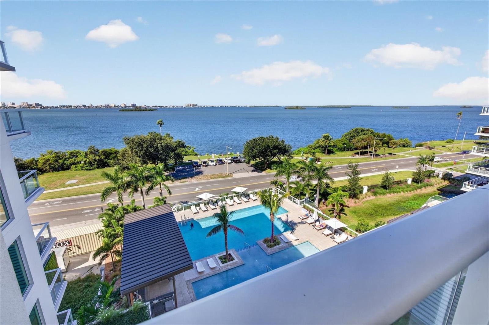 1020 SUNSET POINT ROAD, #607, Clearwater, FL 33755