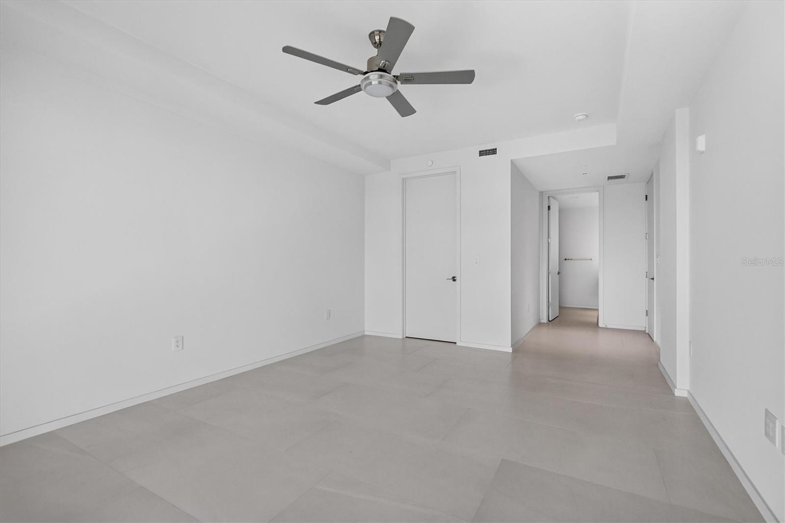 1020 SUNSET POINT ROAD, #607, Clearwater, FL 33755