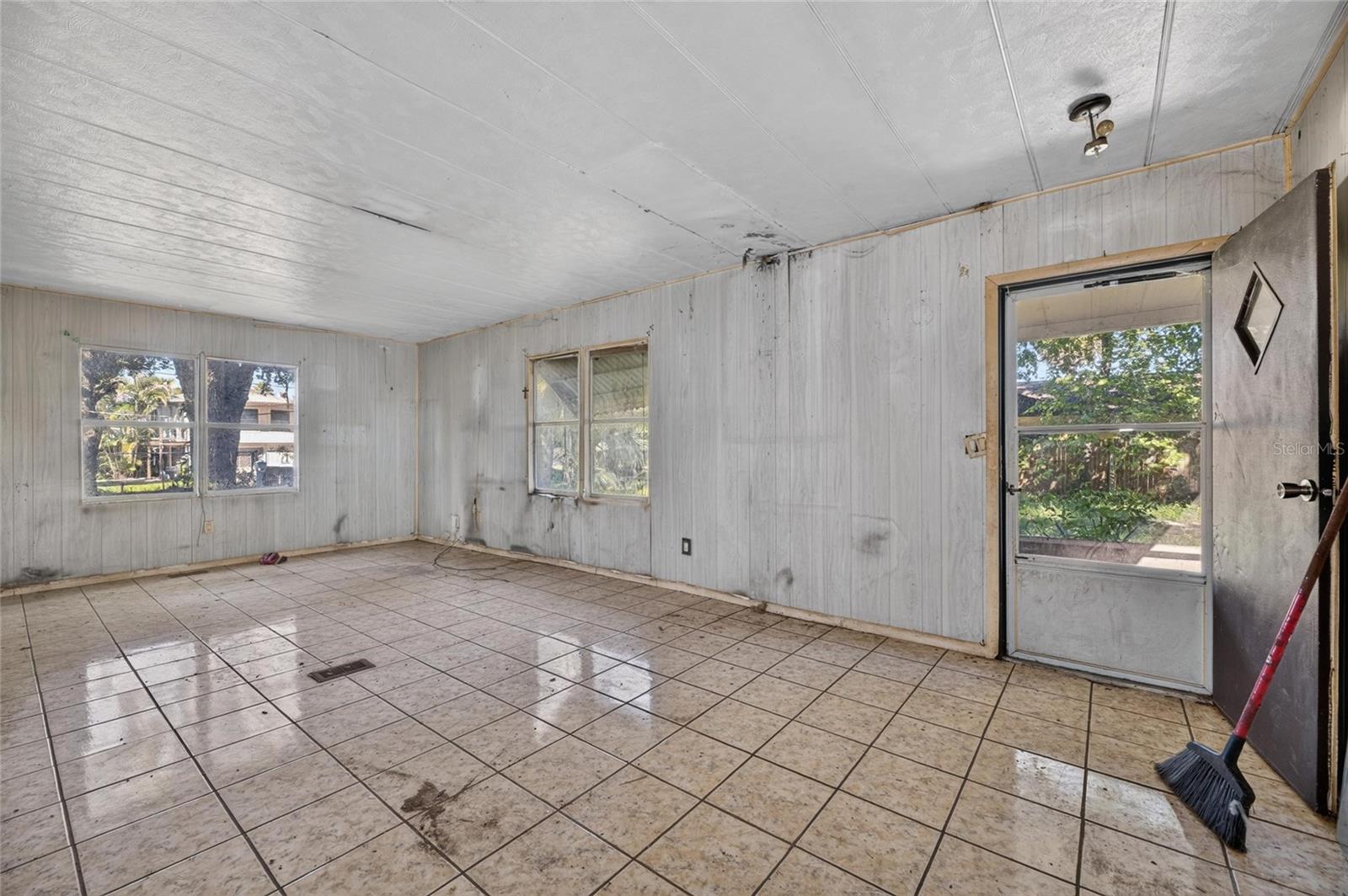8810 S HICKORY LANE, Riverview, FL 33578