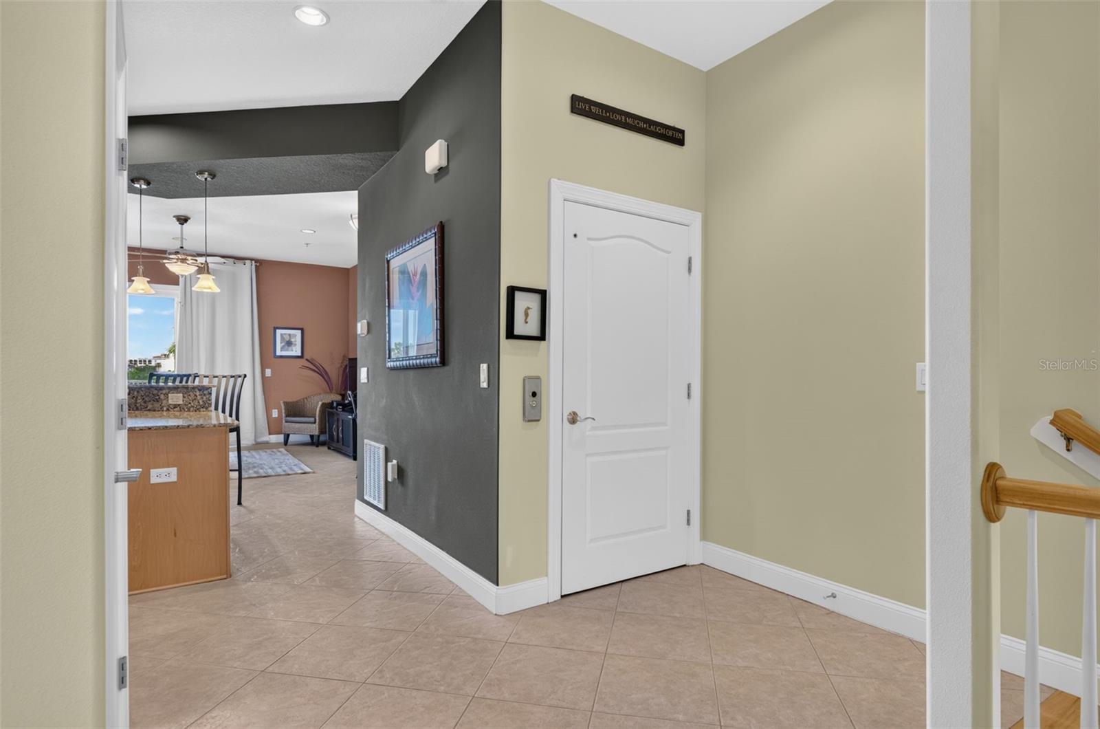 200 BRIGHTWATER DRIVE, #3, Clearwater, FL 33767