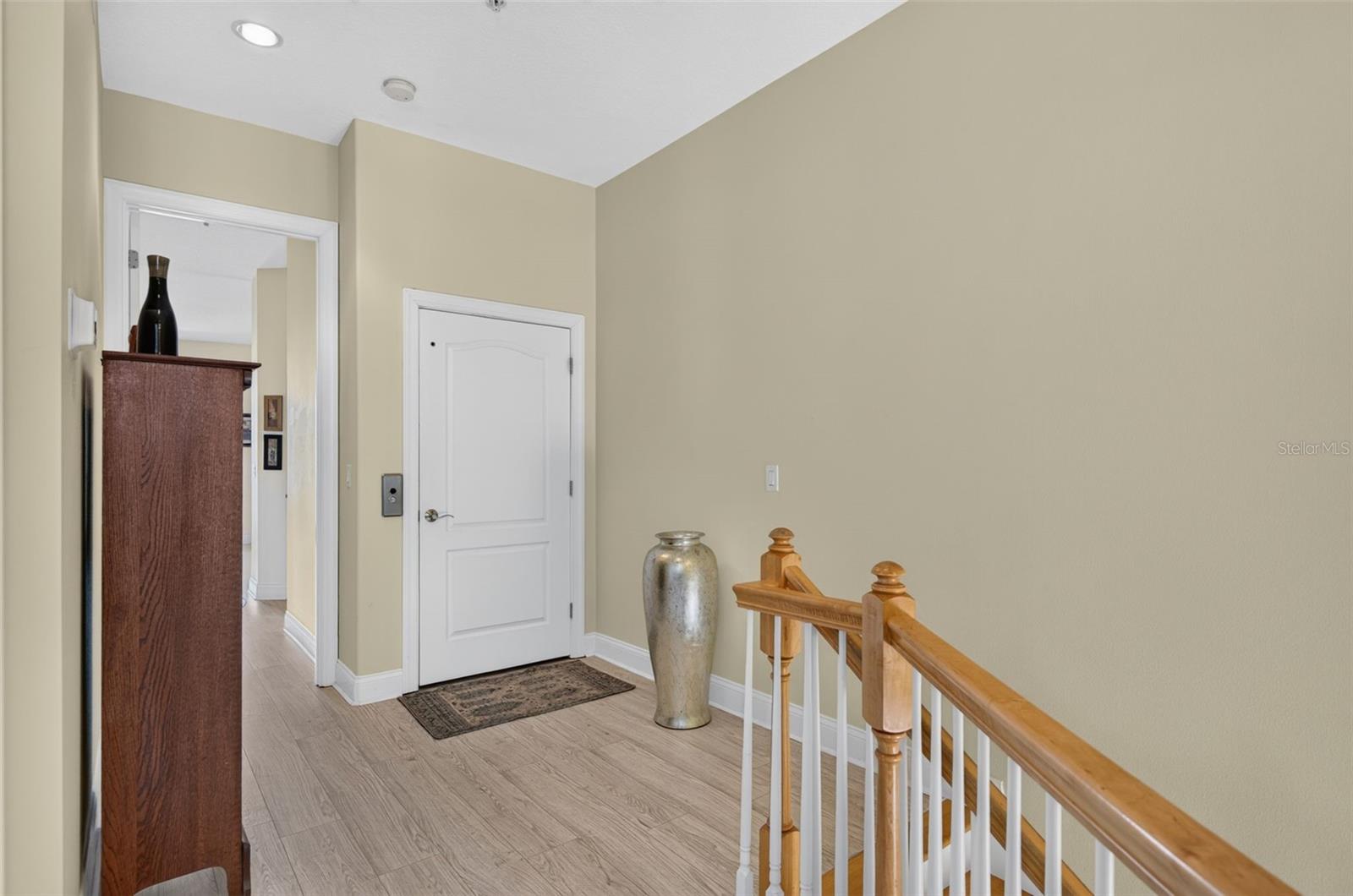 200 BRIGHTWATER DRIVE, #3, Clearwater, FL 33767