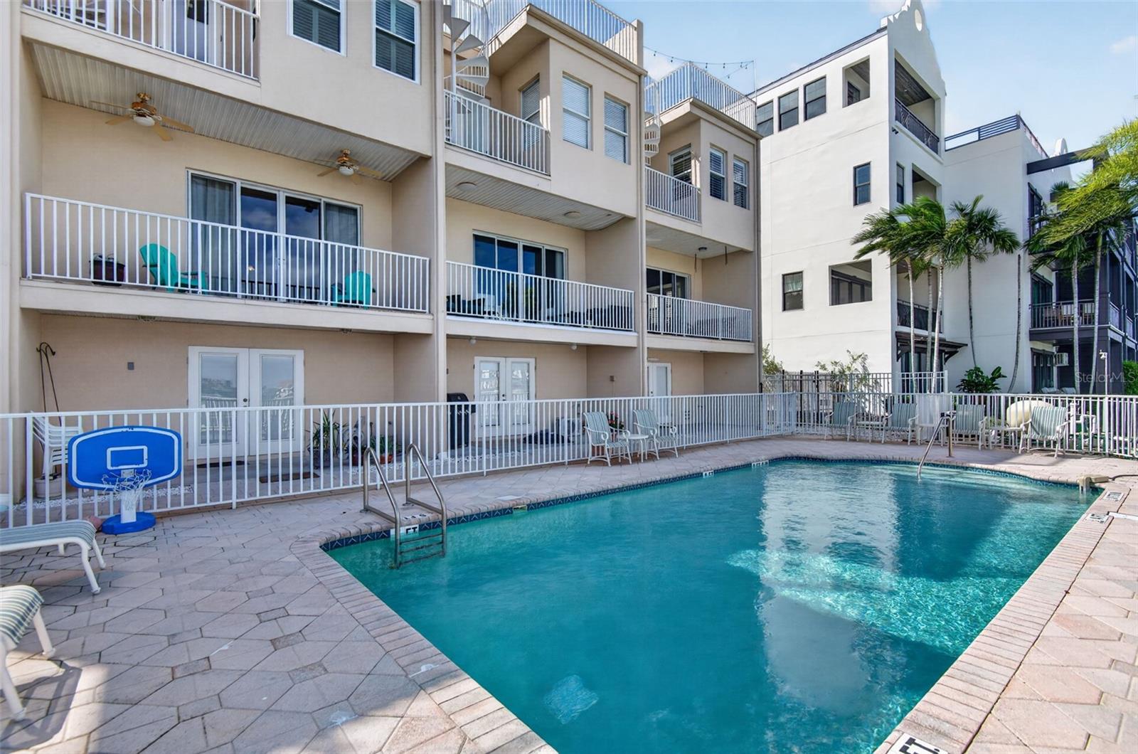 200 BRIGHTWATER DRIVE, #3, Clearwater, FL 33767