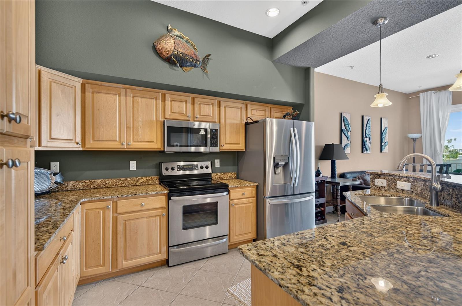 200 BRIGHTWATER DRIVE, #3, Clearwater, FL 33767