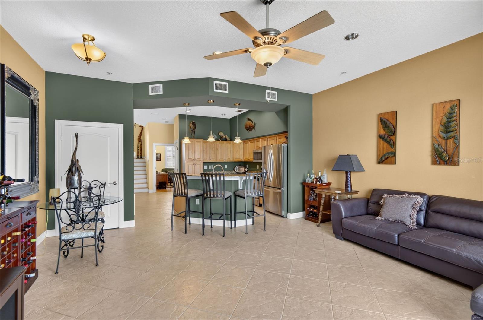 200 BRIGHTWATER DRIVE, #3, Clearwater, FL 33767