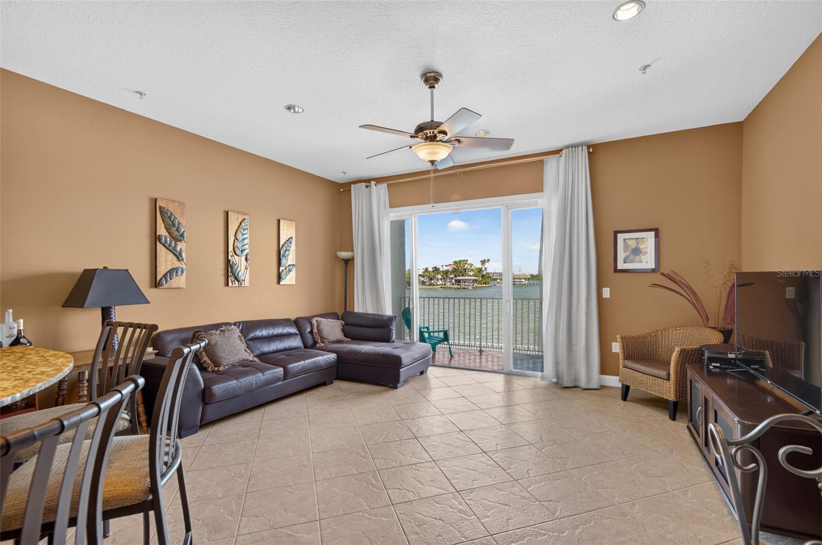 200 BRIGHTWATER DRIVE, #3, Clearwater, FL 33767