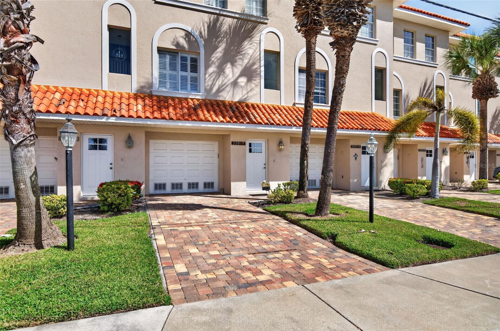 200 BRIGHTWATER DRIVE, #3, Clearwater, FL 33767
