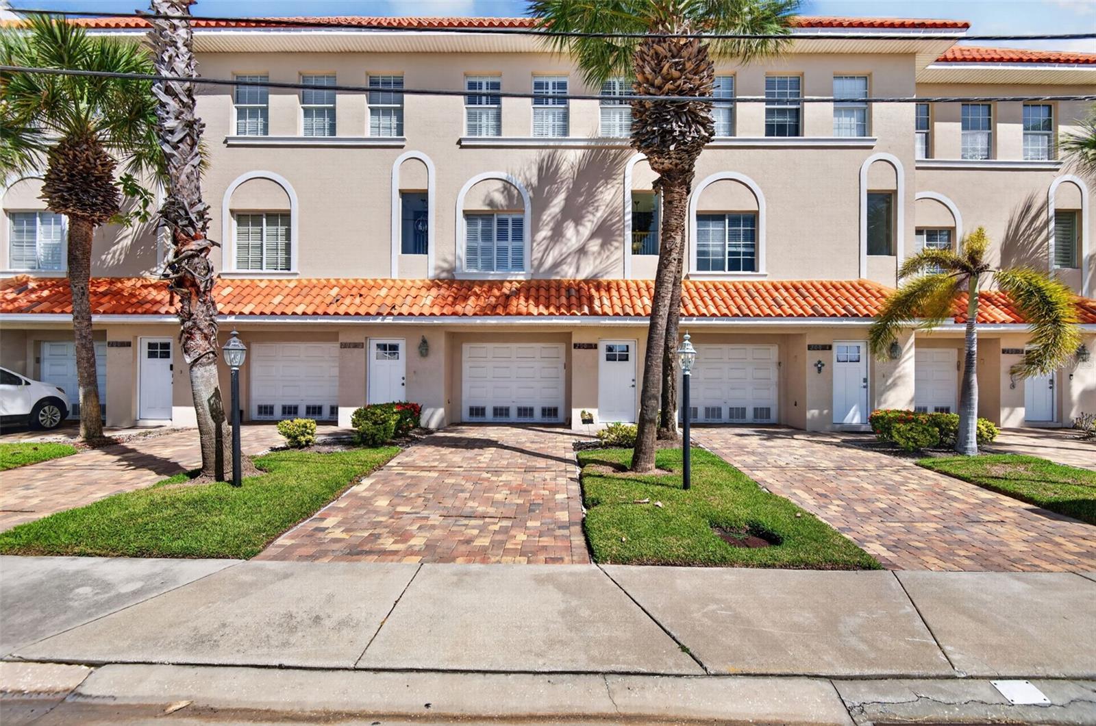 200 BRIGHTWATER DRIVE, #3, Clearwater, FL 33767