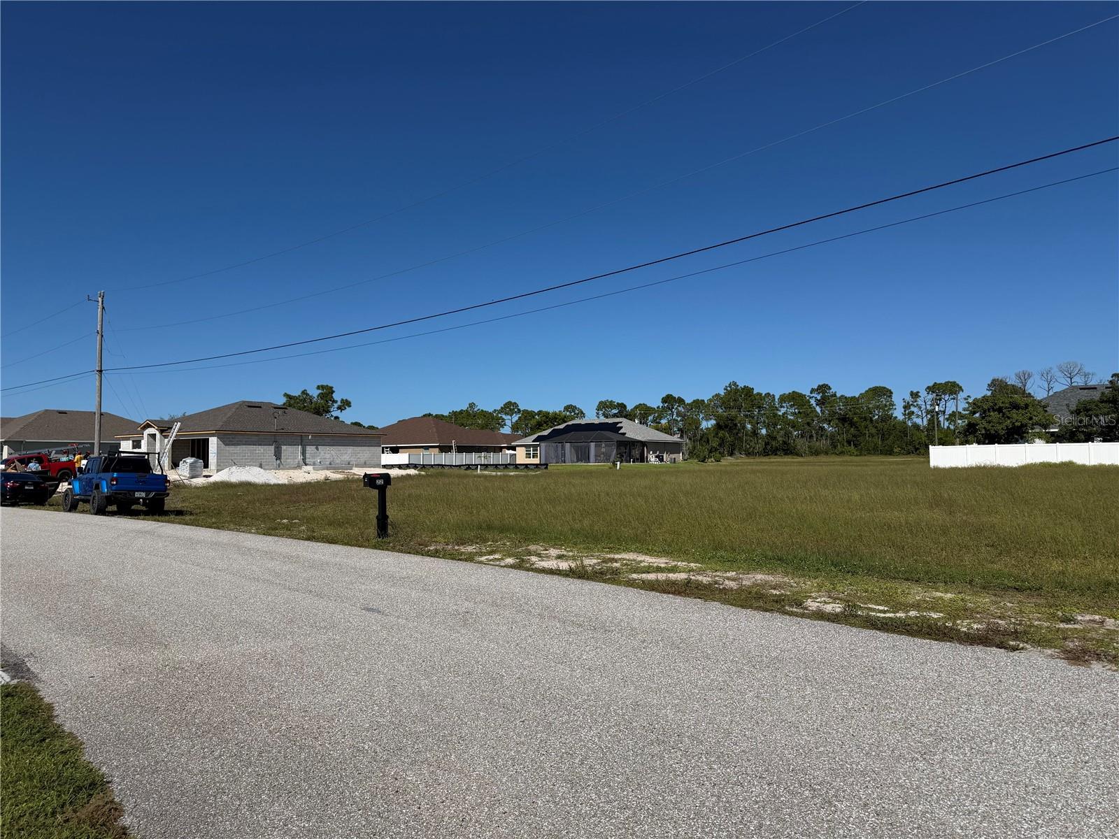 29 NW 33RD TERRACE, #40, Cape Coral, FL 33993