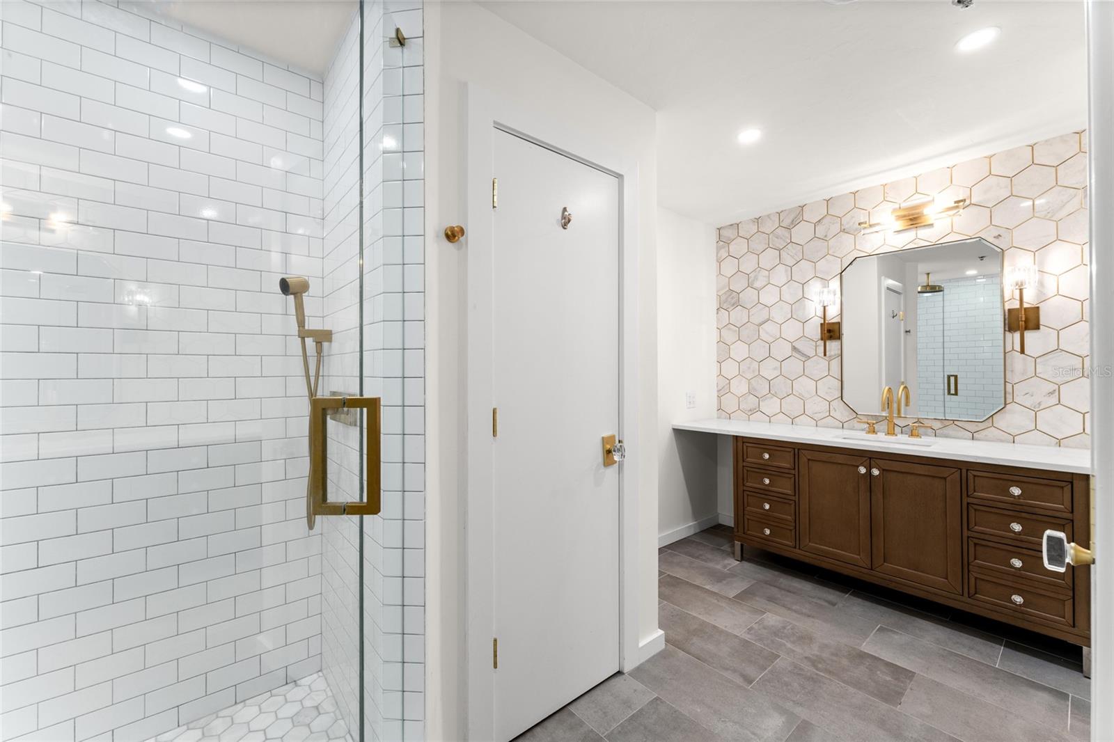 175 2ND STREET S, #1012, St Petersburg, FL 33701