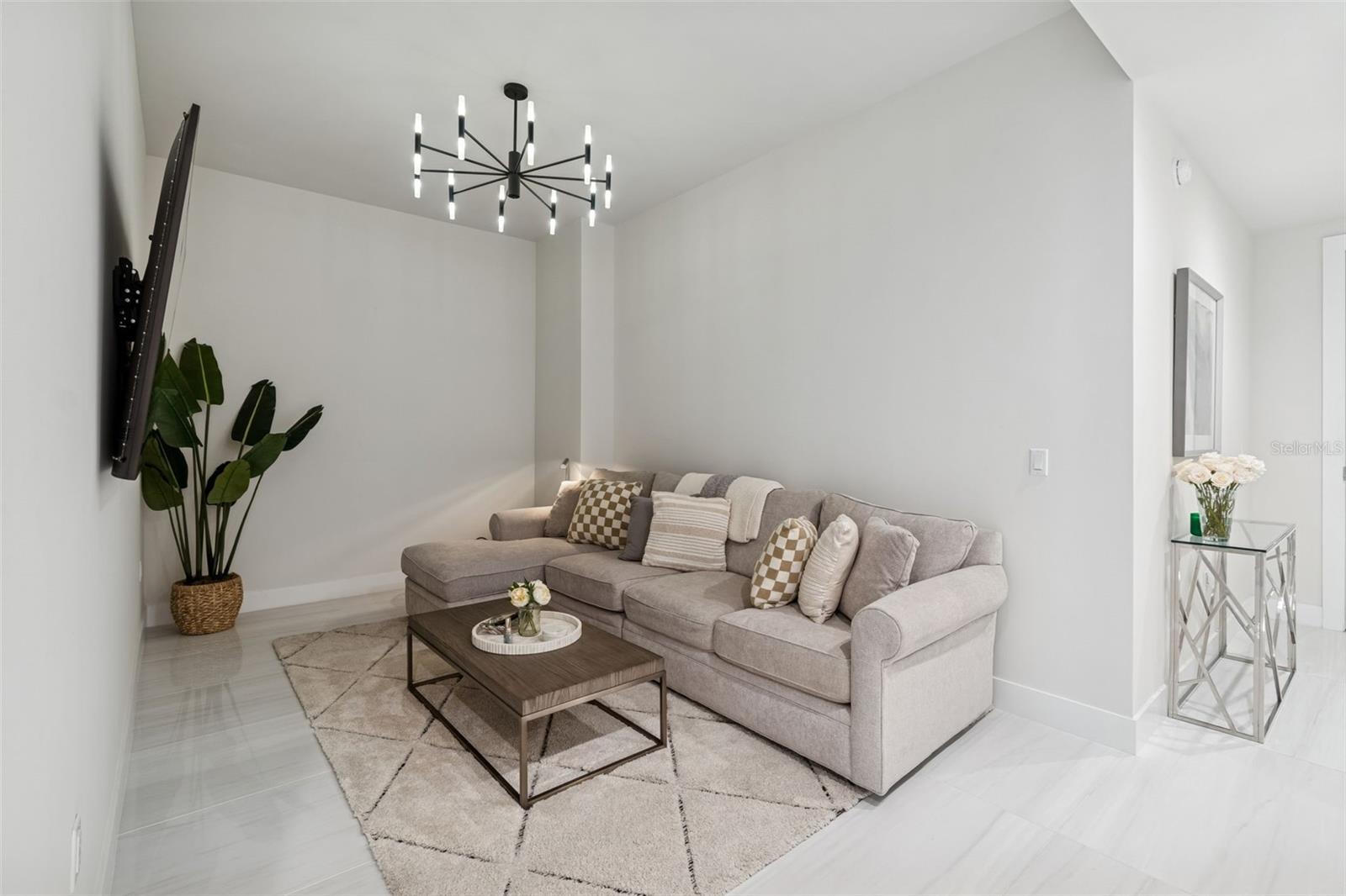 Bonus room/Office Space Bonus room/Office Space