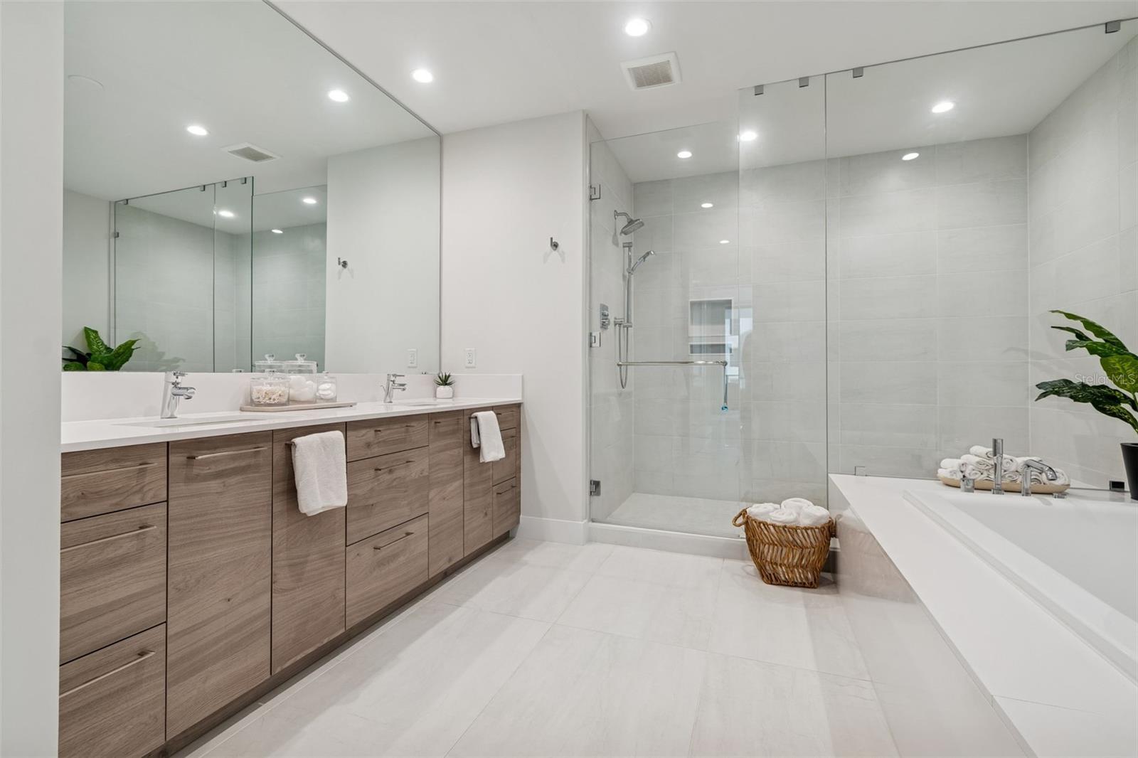 Double vanity