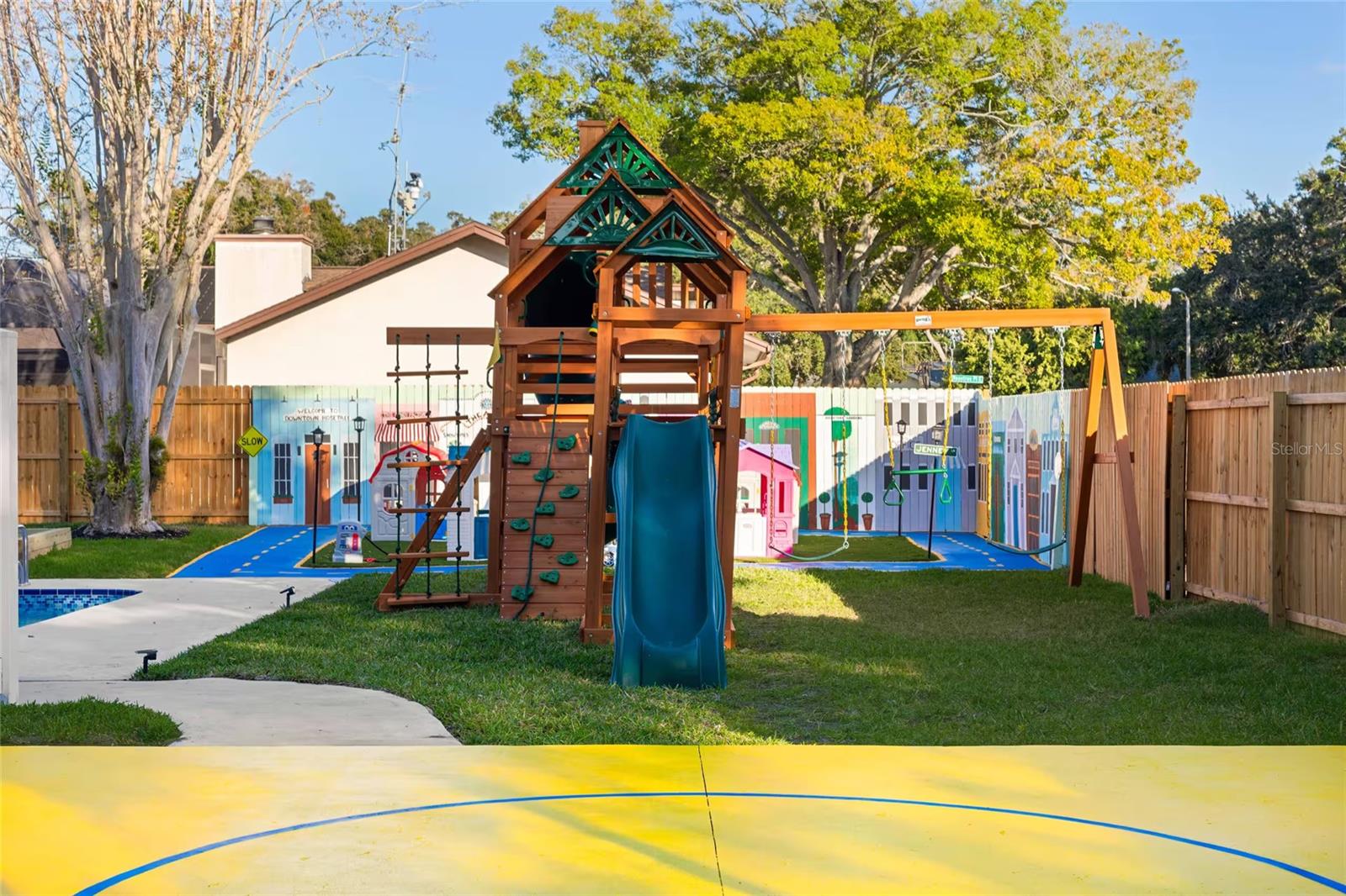 7265 ROSETREE PLACE W, Seminole, FL 33772