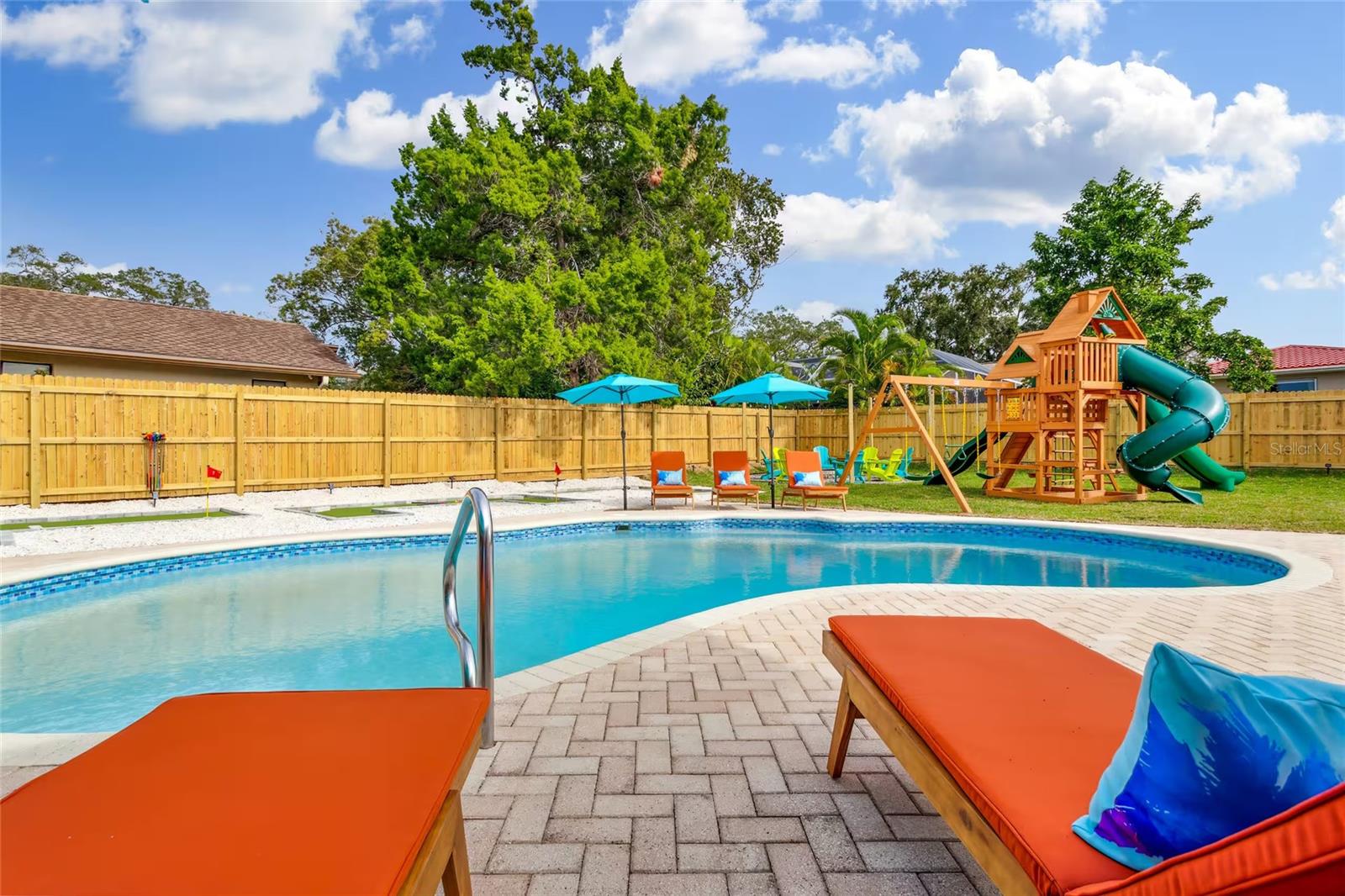 7275 123RD STREET, Seminole, FL 33772