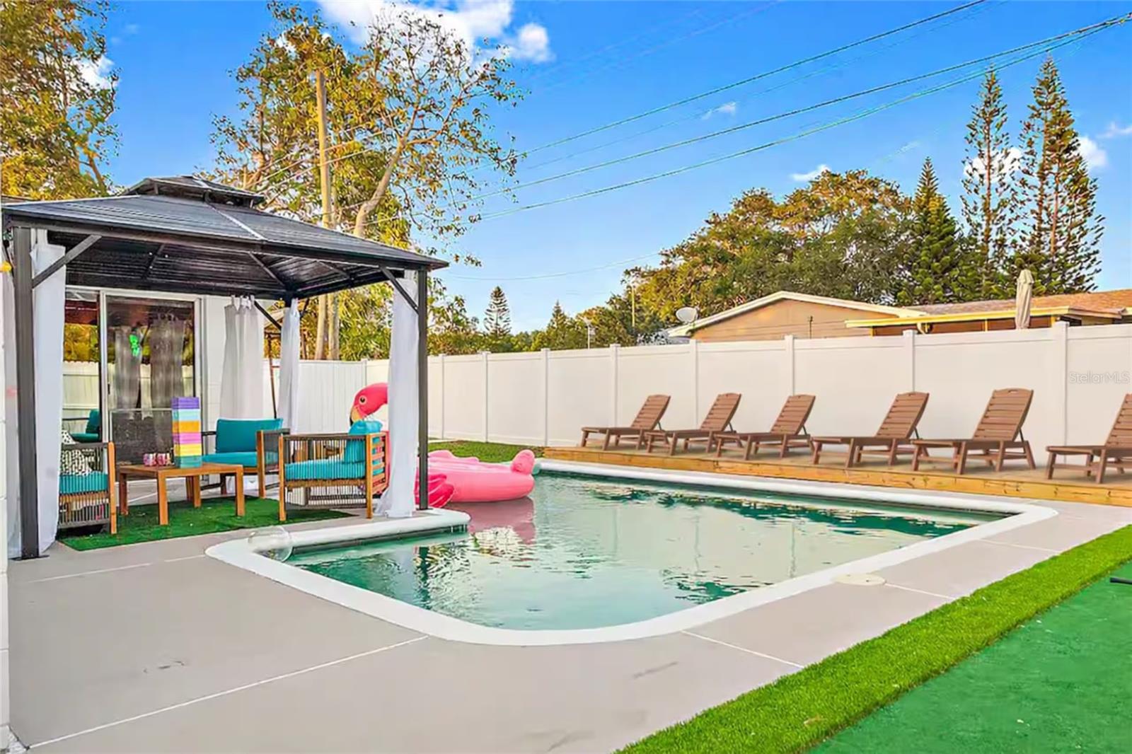 8331 137TH LANE, Seminole, FL 33776