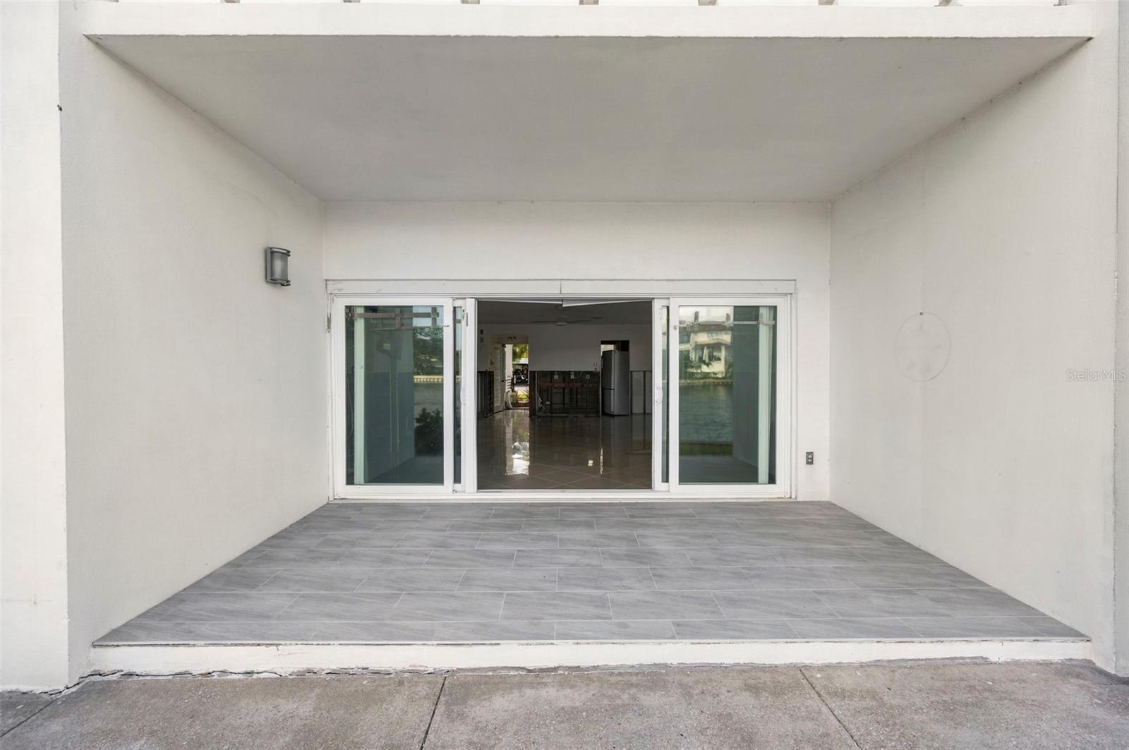 1365 SNELL ISLE BOULEVARD NE, #1A, St Petersburg, FL 33704