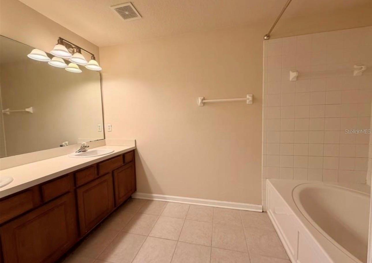 26544 CASTLEVIEW WAY, Wesley Chapel, FL 33544