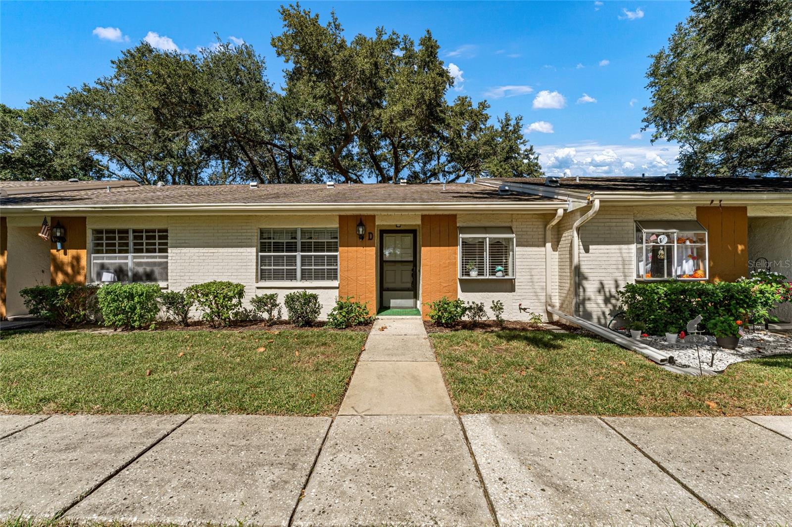2297 E LARK CIRCLE E, #D, Palm Harbor, FL 34684