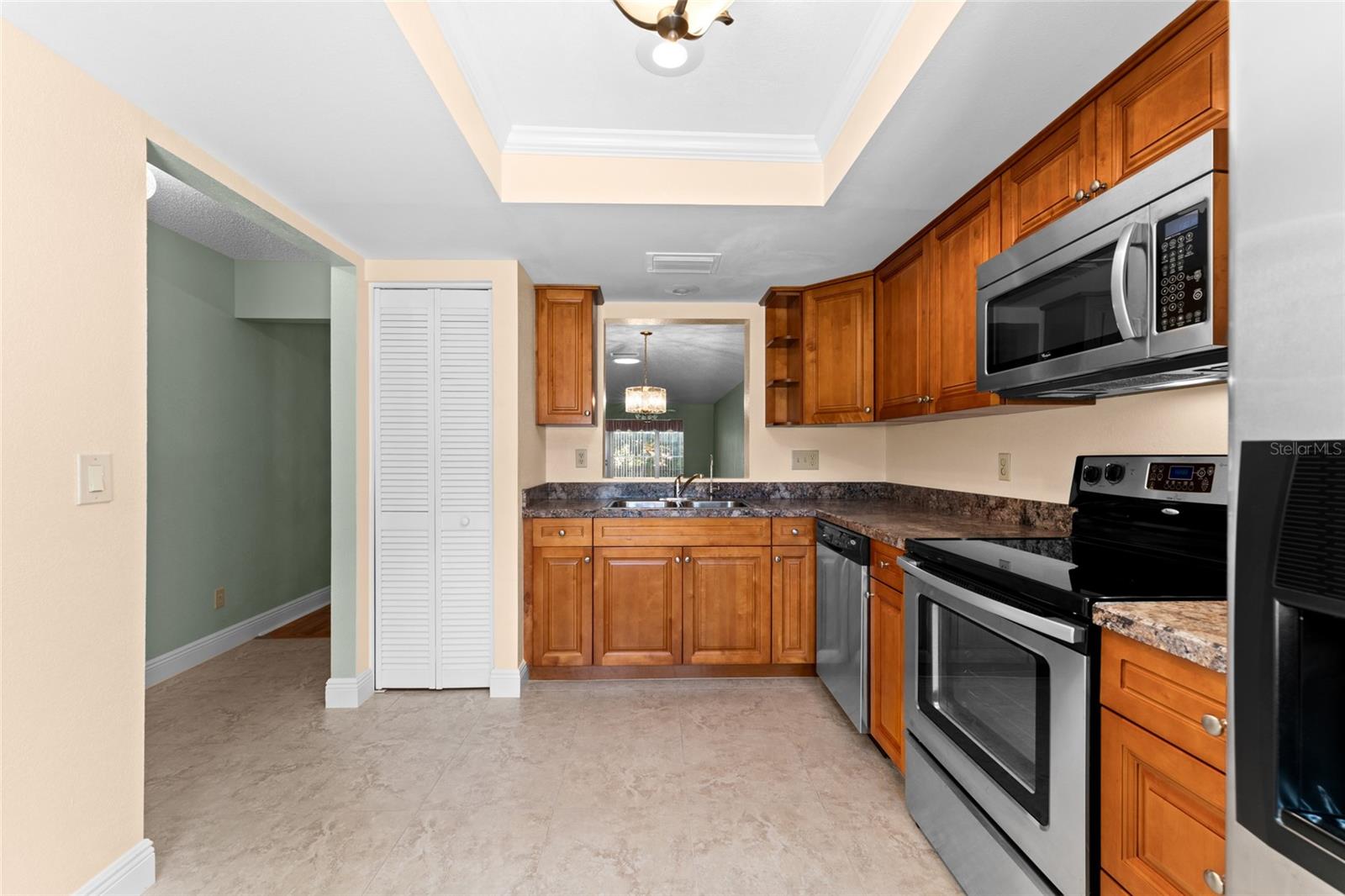 2297 E LARK CIRCLE E, #D, Palm Harbor, FL 34684