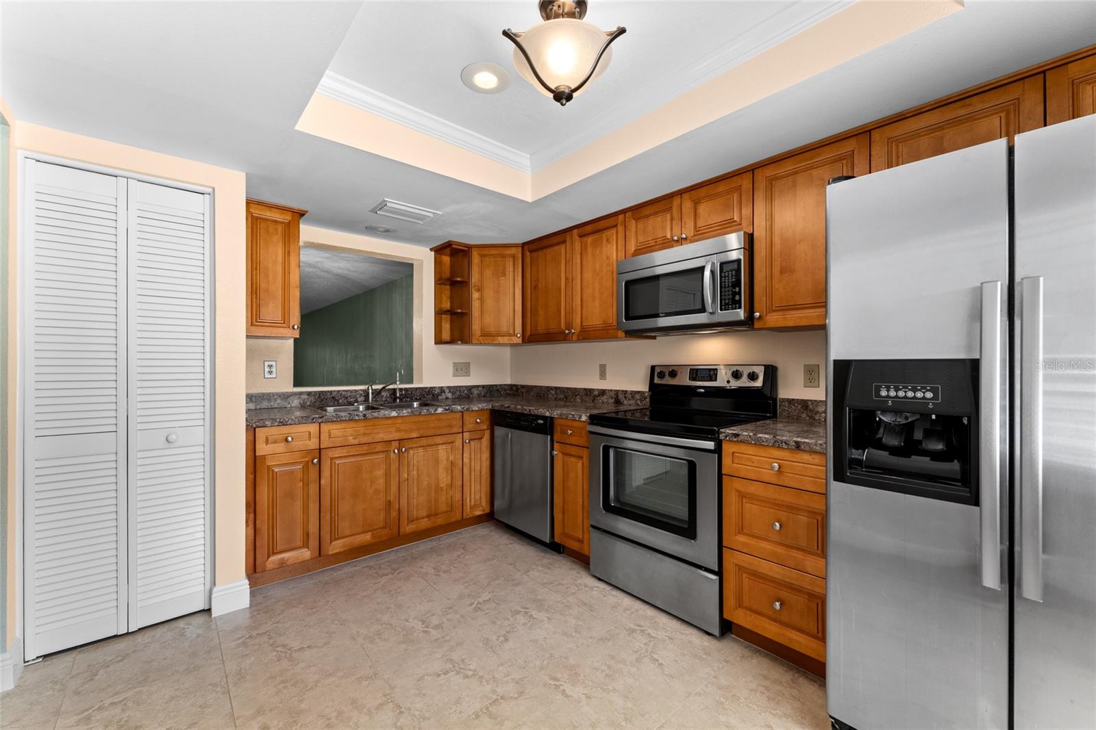 2297 E LARK CIRCLE E, #D, Palm Harbor, FL 34684