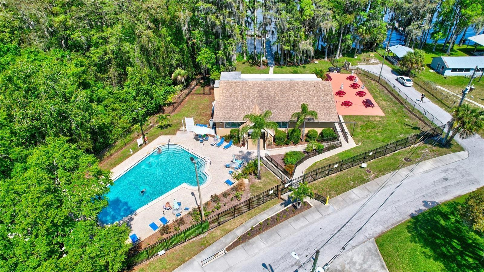2297 E LARK CIRCLE E, #D, Palm Harbor, FL 34684
