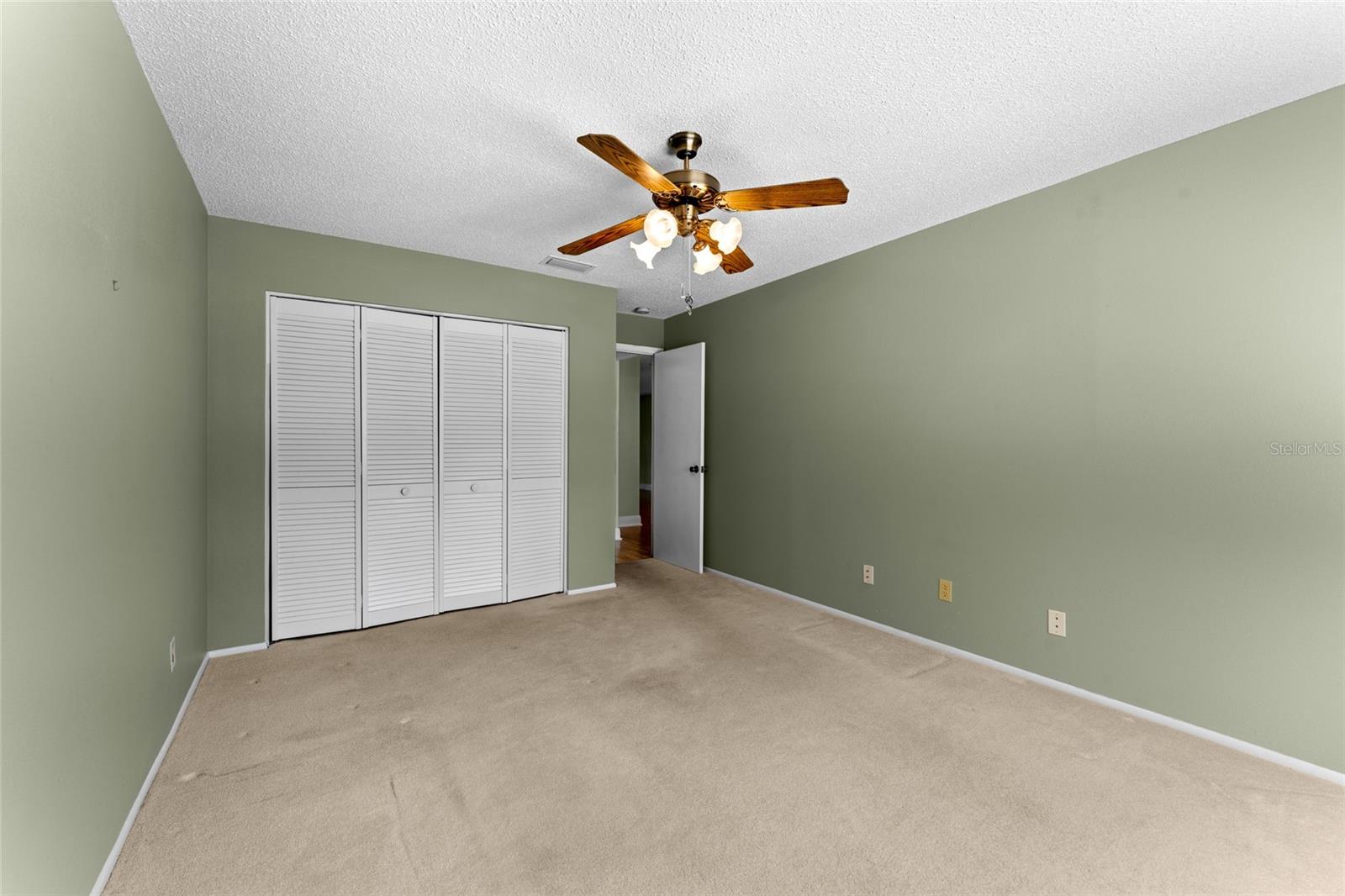 2297 E LARK CIRCLE E, #D, Palm Harbor, FL 34684