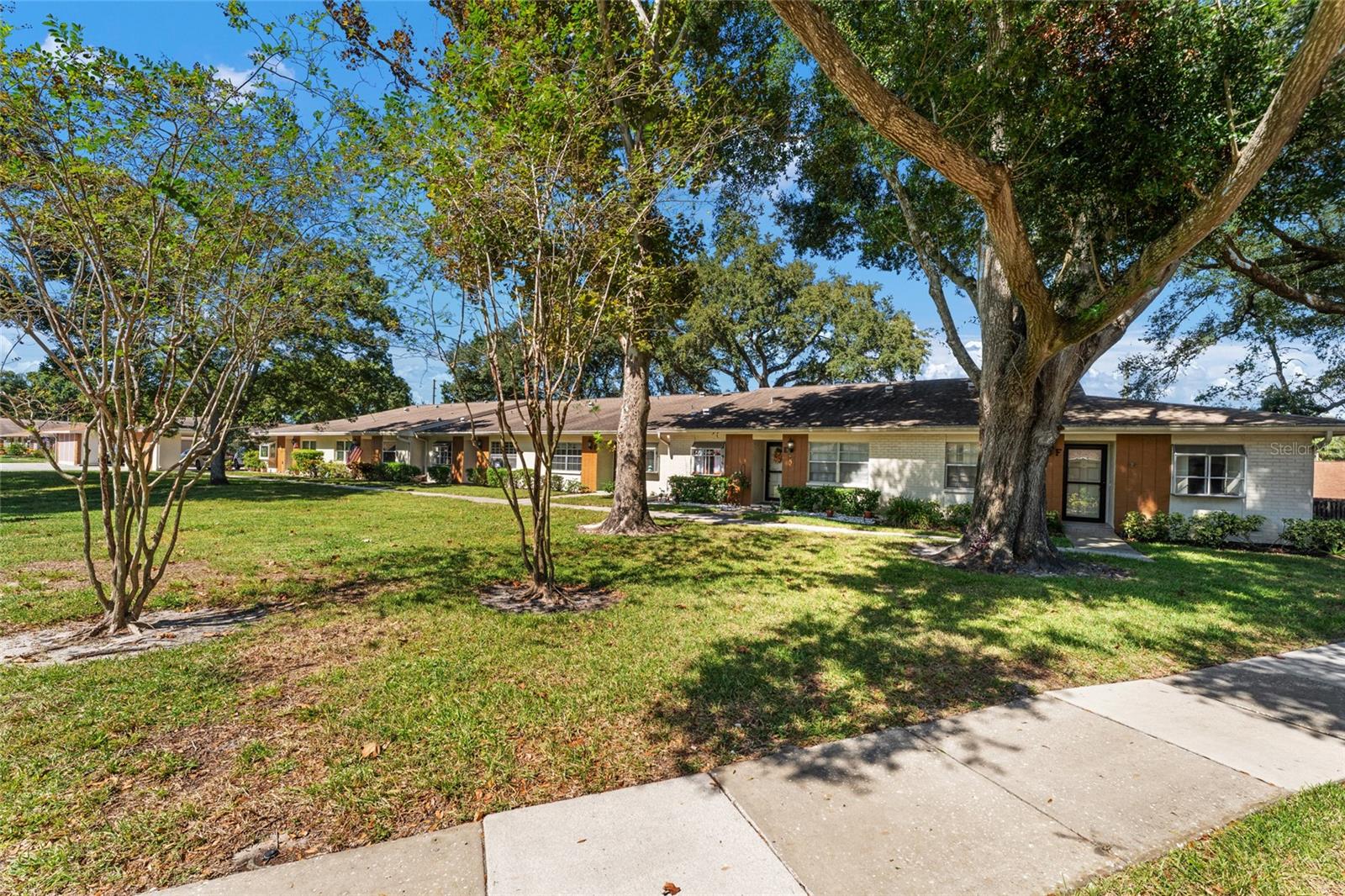 2297 E LARK CIRCLE E, #D, Palm Harbor, FL 34684
