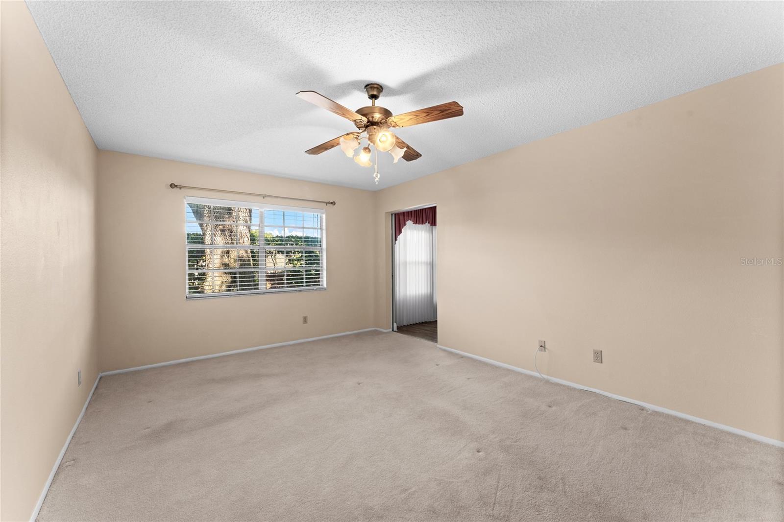 2297 E LARK CIRCLE E, #D, Palm Harbor, FL 34684