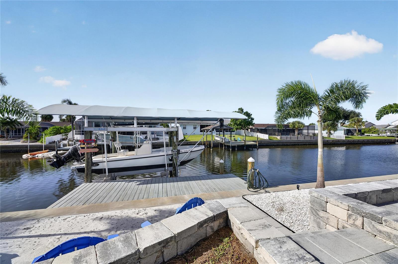1016 SILVER PALM WAY, Apollo Beach, FL 33572