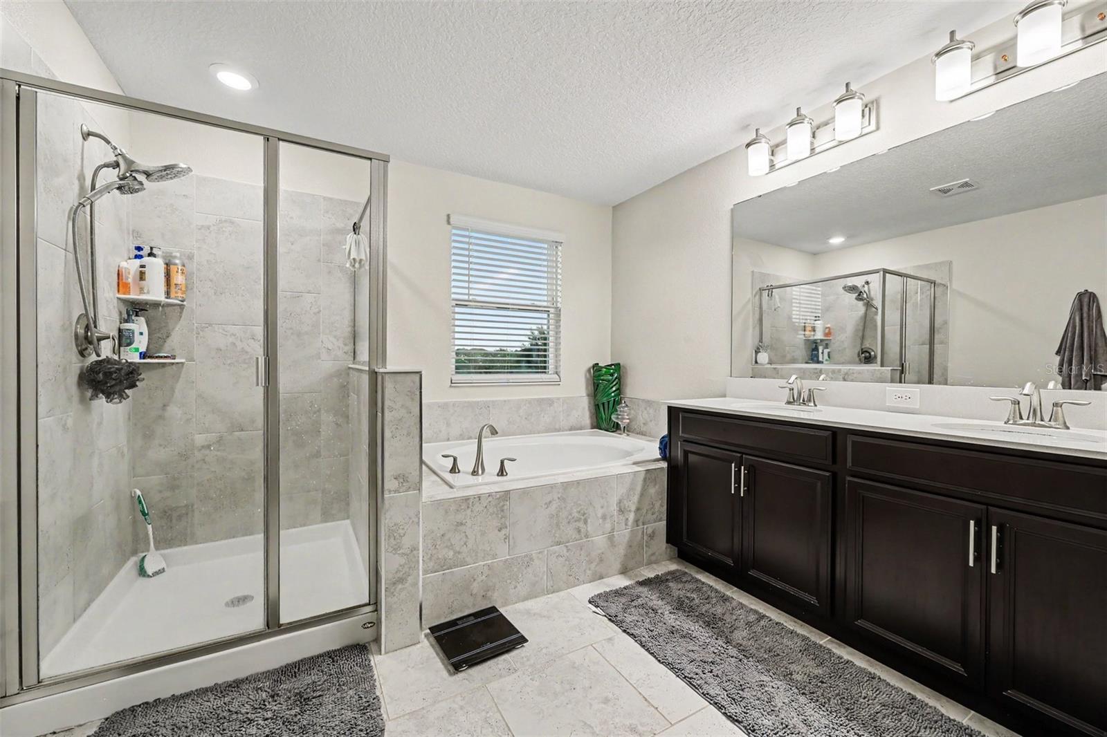 8995 CROQUET COURT, Davenport, FL 33896