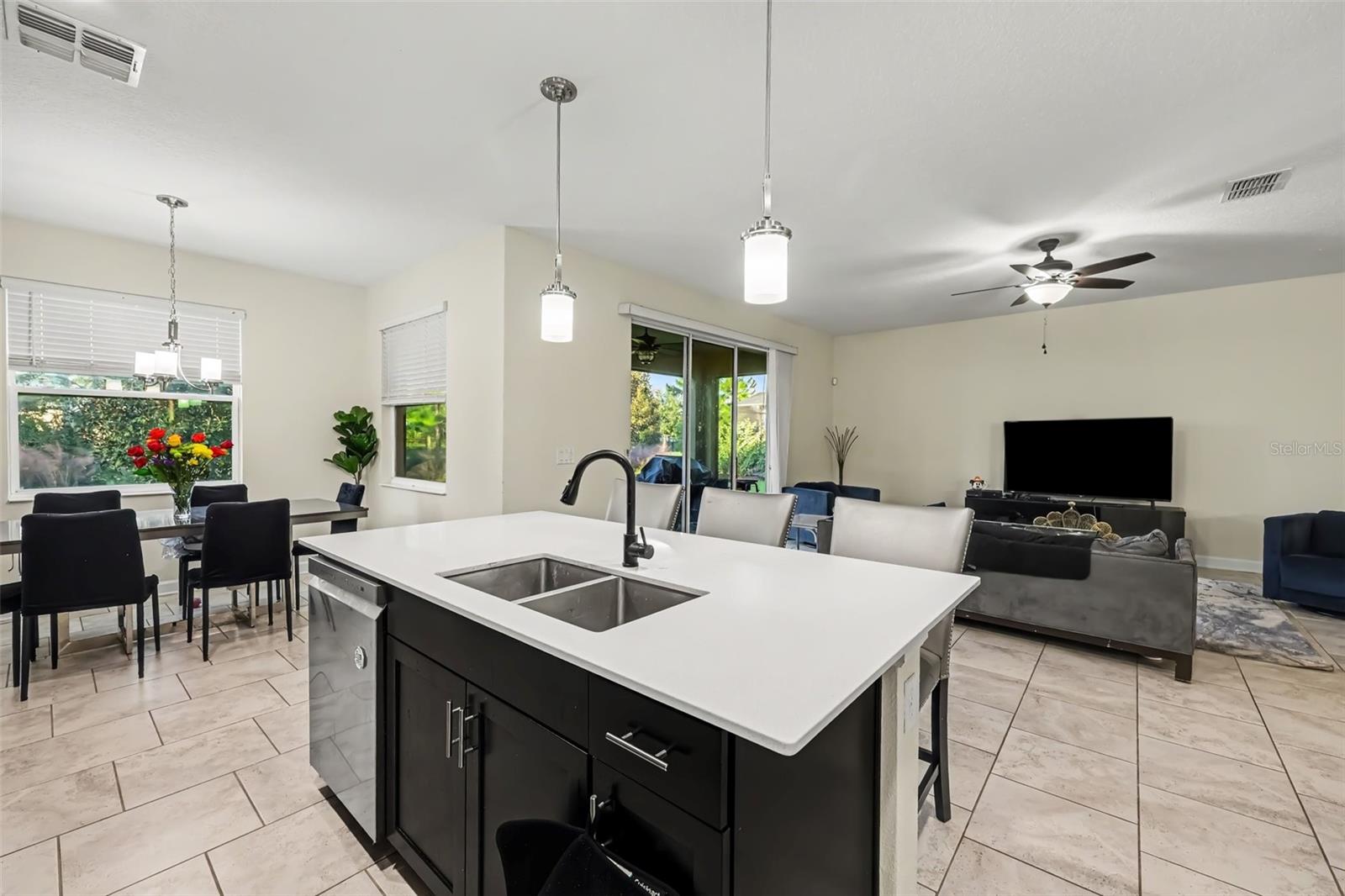 8995 CROQUET COURT, Davenport, FL 33896