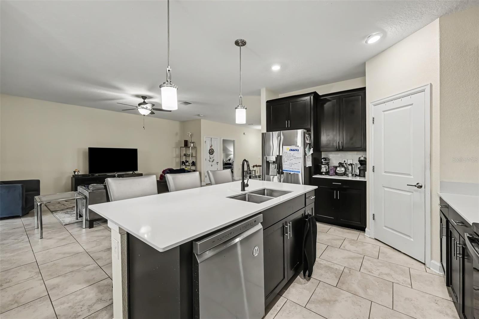 8995 CROQUET COURT, Davenport, FL 33896
