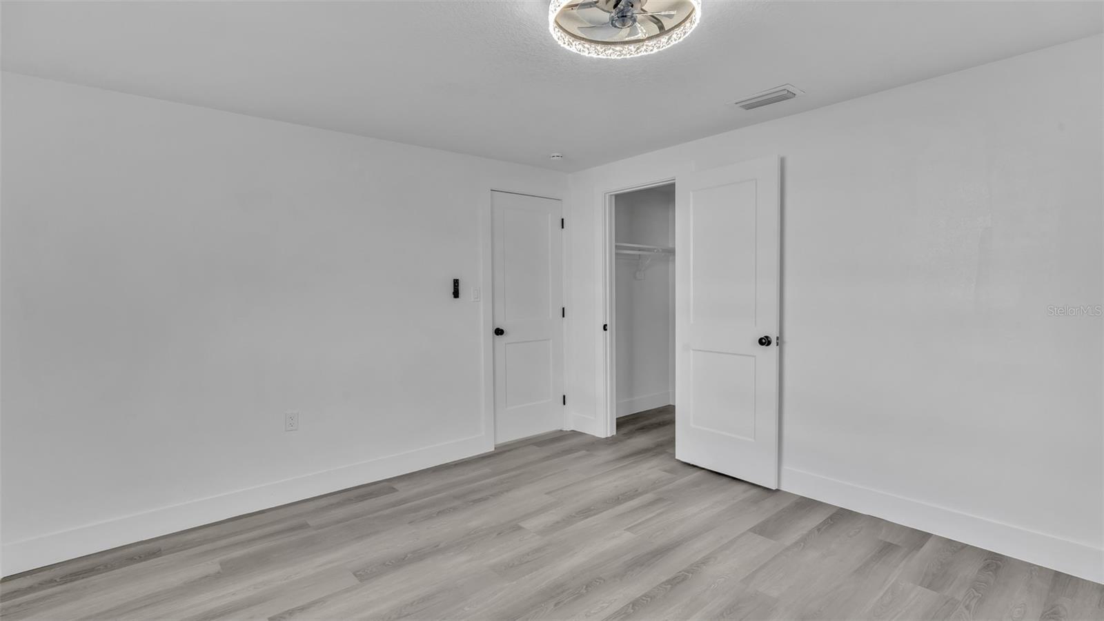3129 HOLIDAY LAKE DRIVE, Holiday, FL 34691