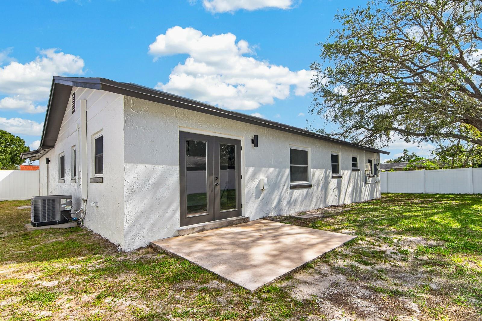 1002 WINCHESTER COURT, Brandon, FL 33510