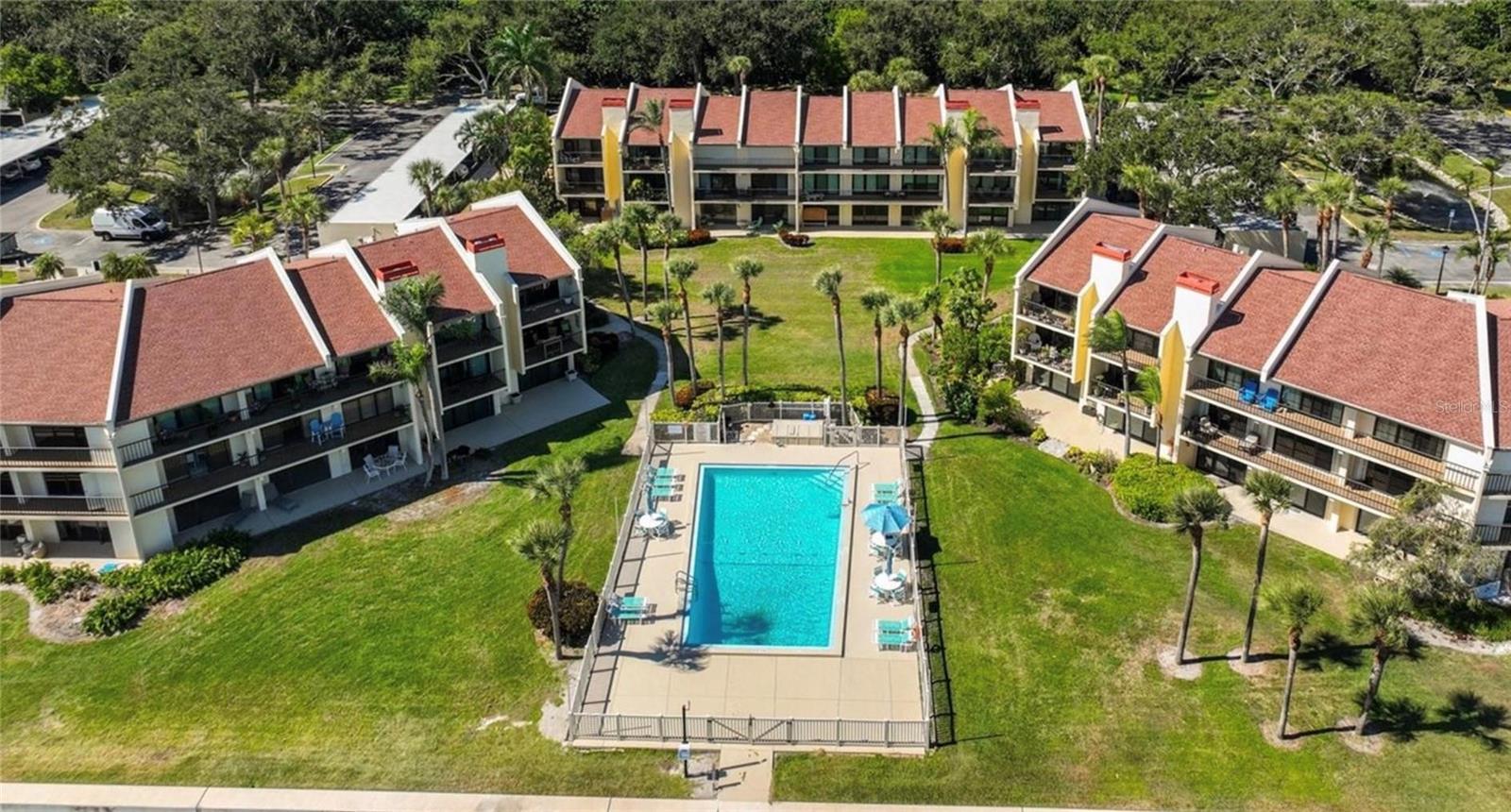 7540 SUNSHINE SKYWAY LANE S, #117, St Petersburg, FL 33711
