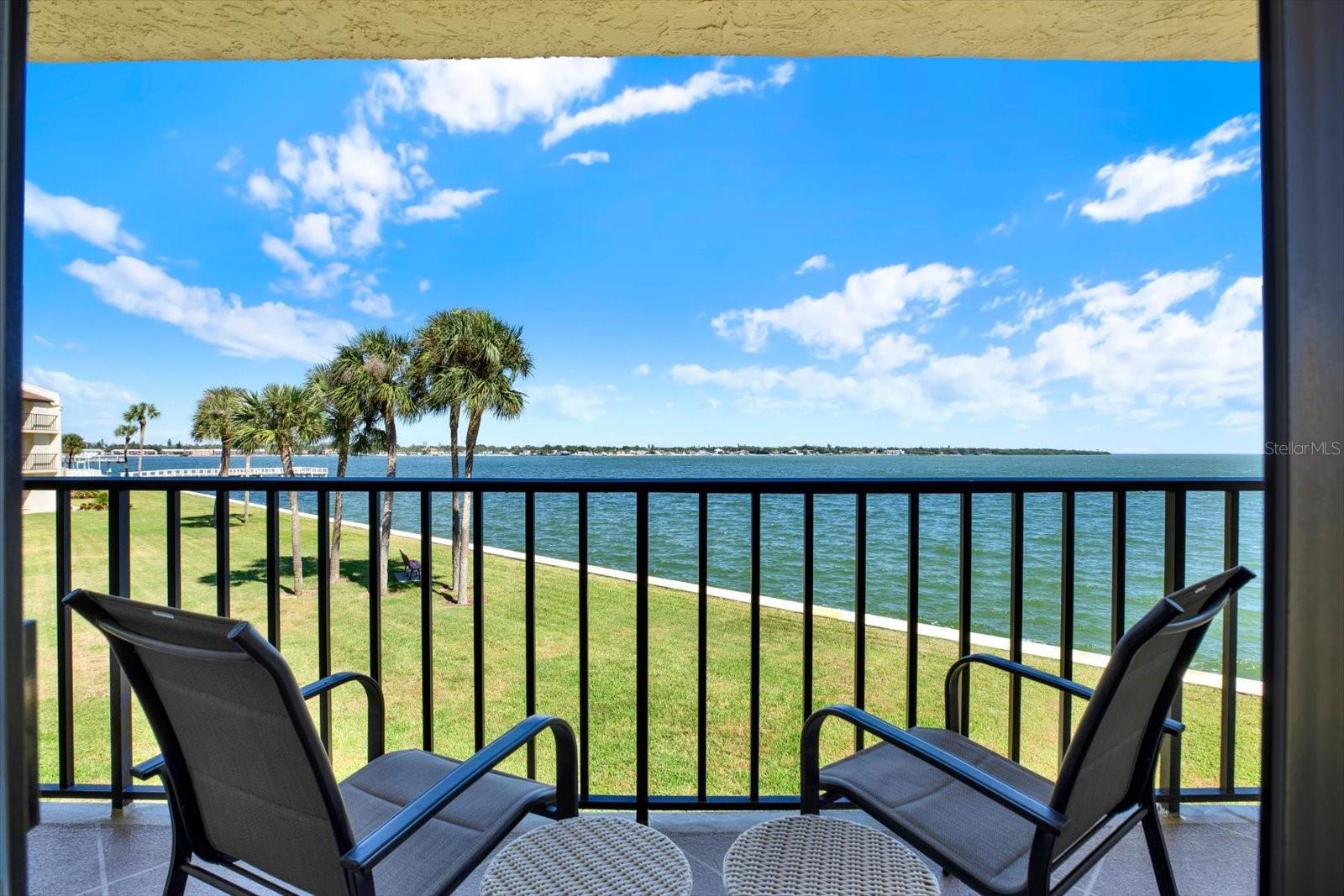 7540 SUNSHINE SKYWAY LANE S, #117, St Petersburg, FL 33711