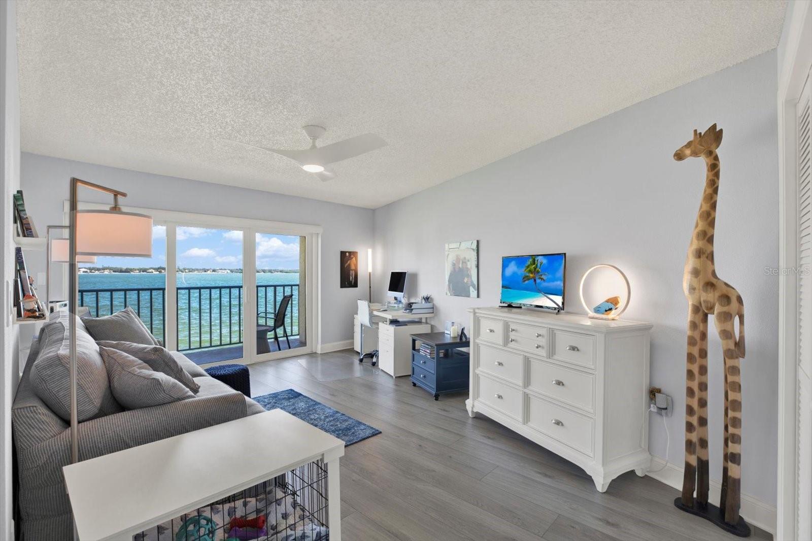 7540 SUNSHINE SKYWAY LANE S, #117, St Petersburg, FL 33711