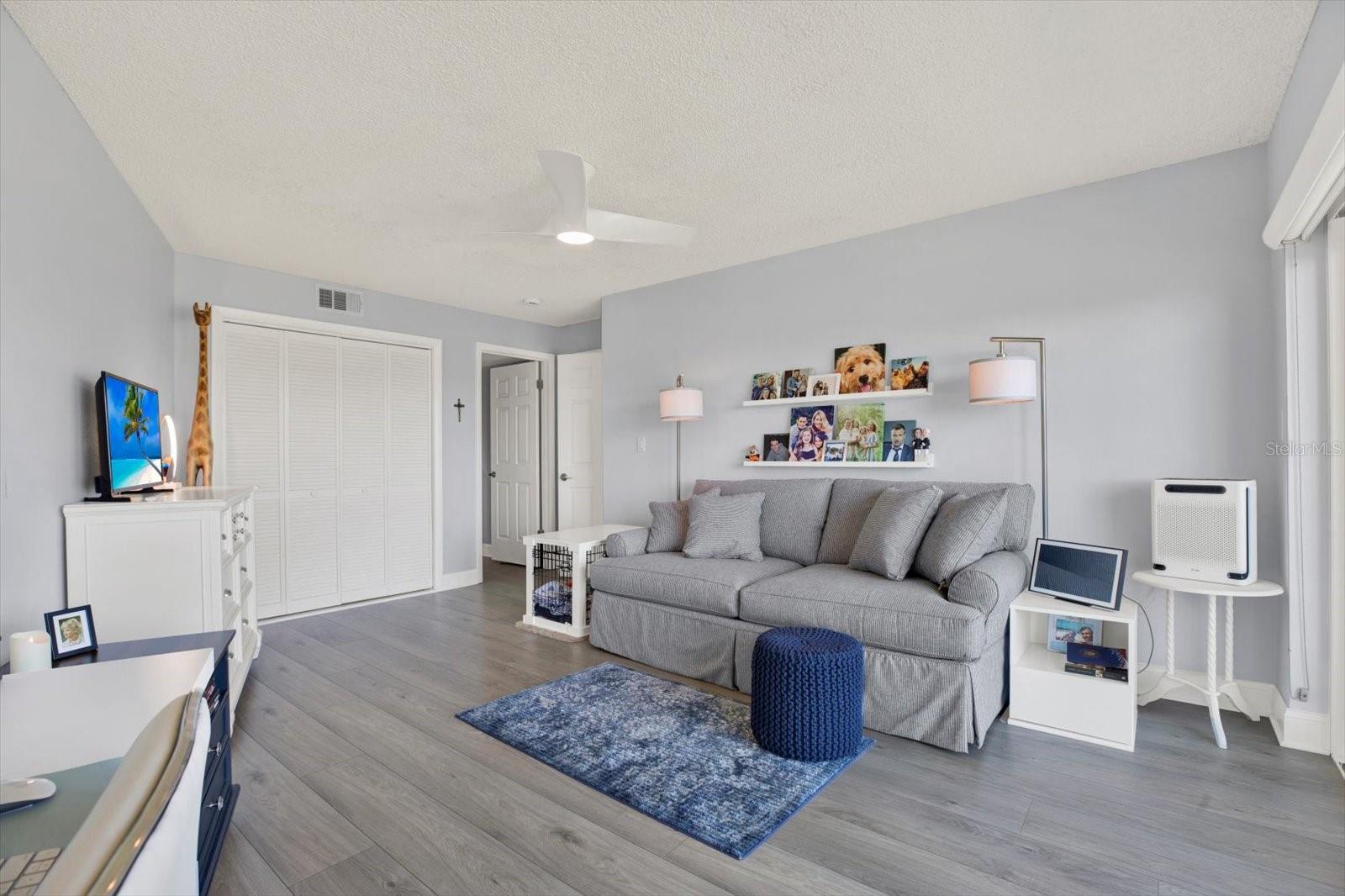 7540 SUNSHINE SKYWAY LANE S, #117, St Petersburg, FL 33711
